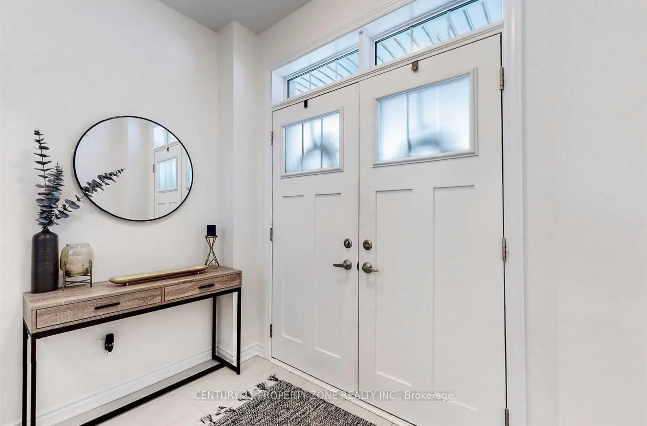 Photo 3 of 31 Sutcliffe Drive, Whitby, Rolling Acres — HOMEH
