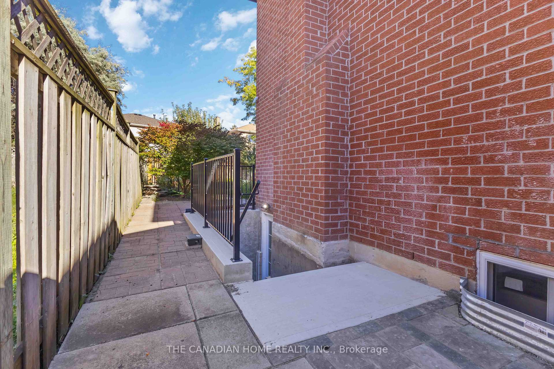 Photo 46 of 14 Fallingbrook Street, Whitby, Pringle Creek — HOMEH