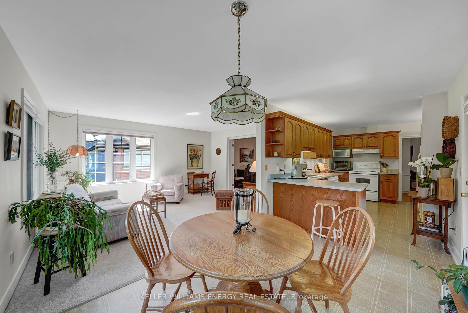 Photo 15 of 15 Southwood Crescent, Belleville, Belleville Ward — HOMEH