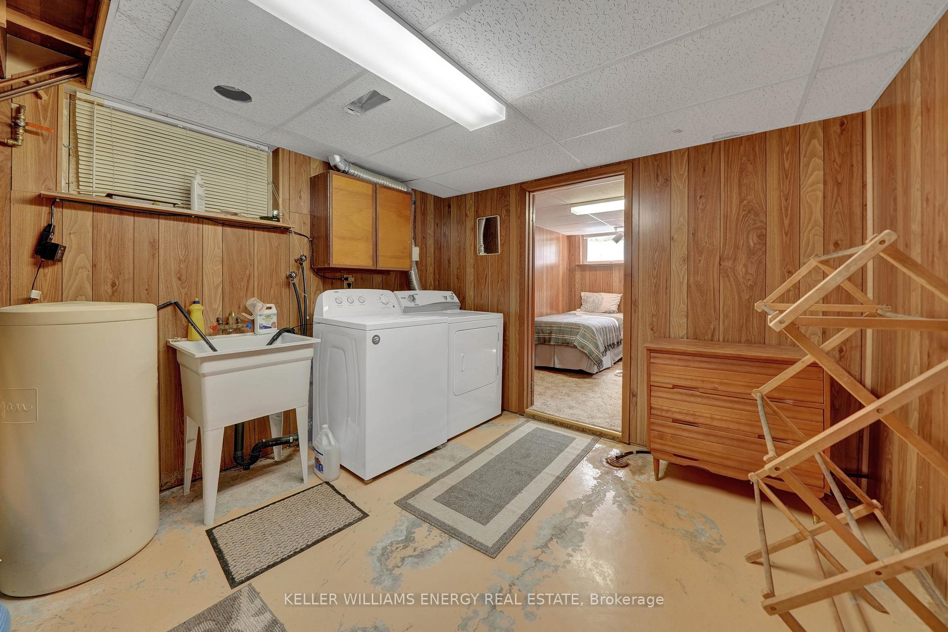 Photo 42 of 15 Southwood Crescent, Belleville, Belleville Ward — HOMEH