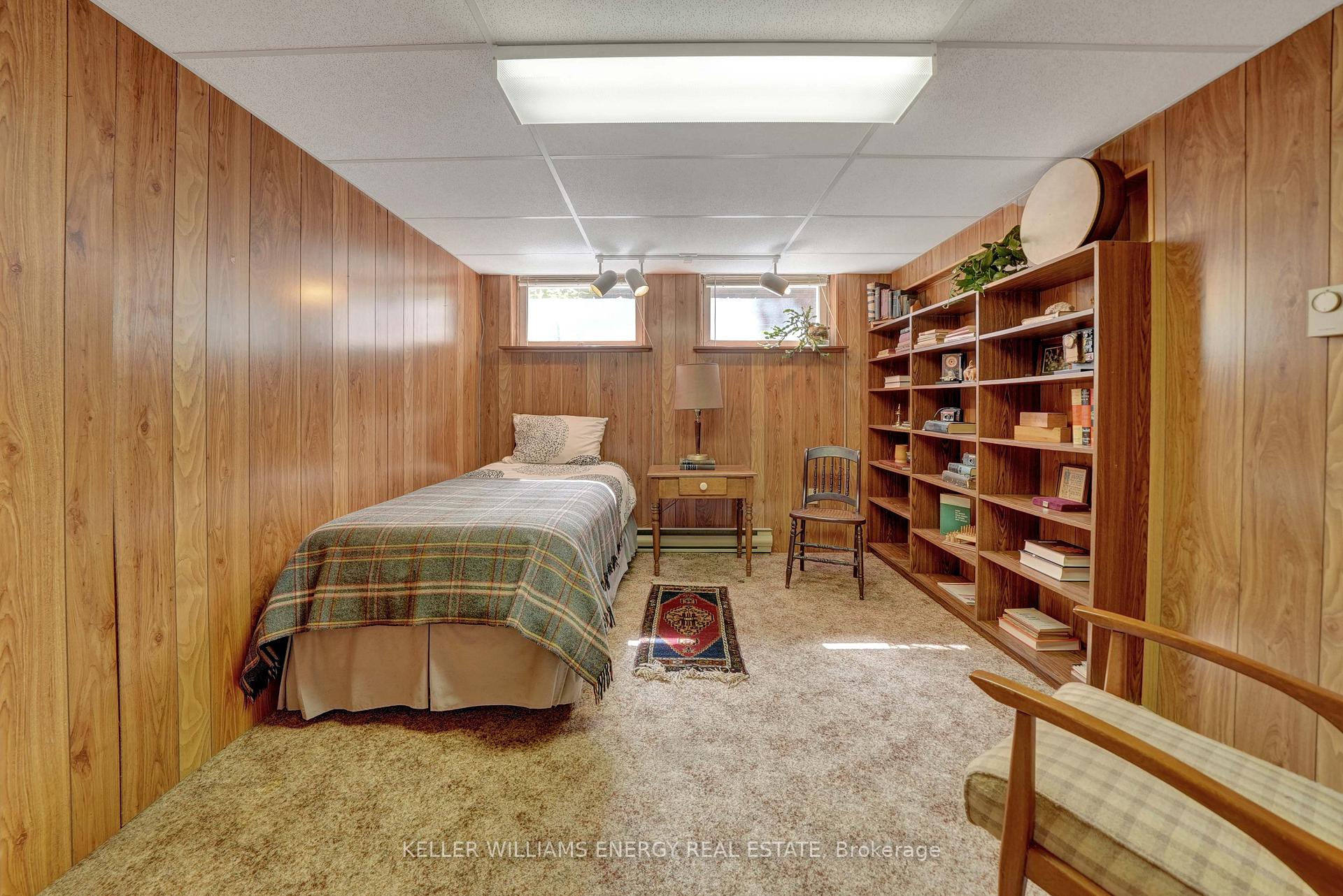 Photo 33 of 15 Southwood Crescent, Belleville, Belleville Ward — HOMEH