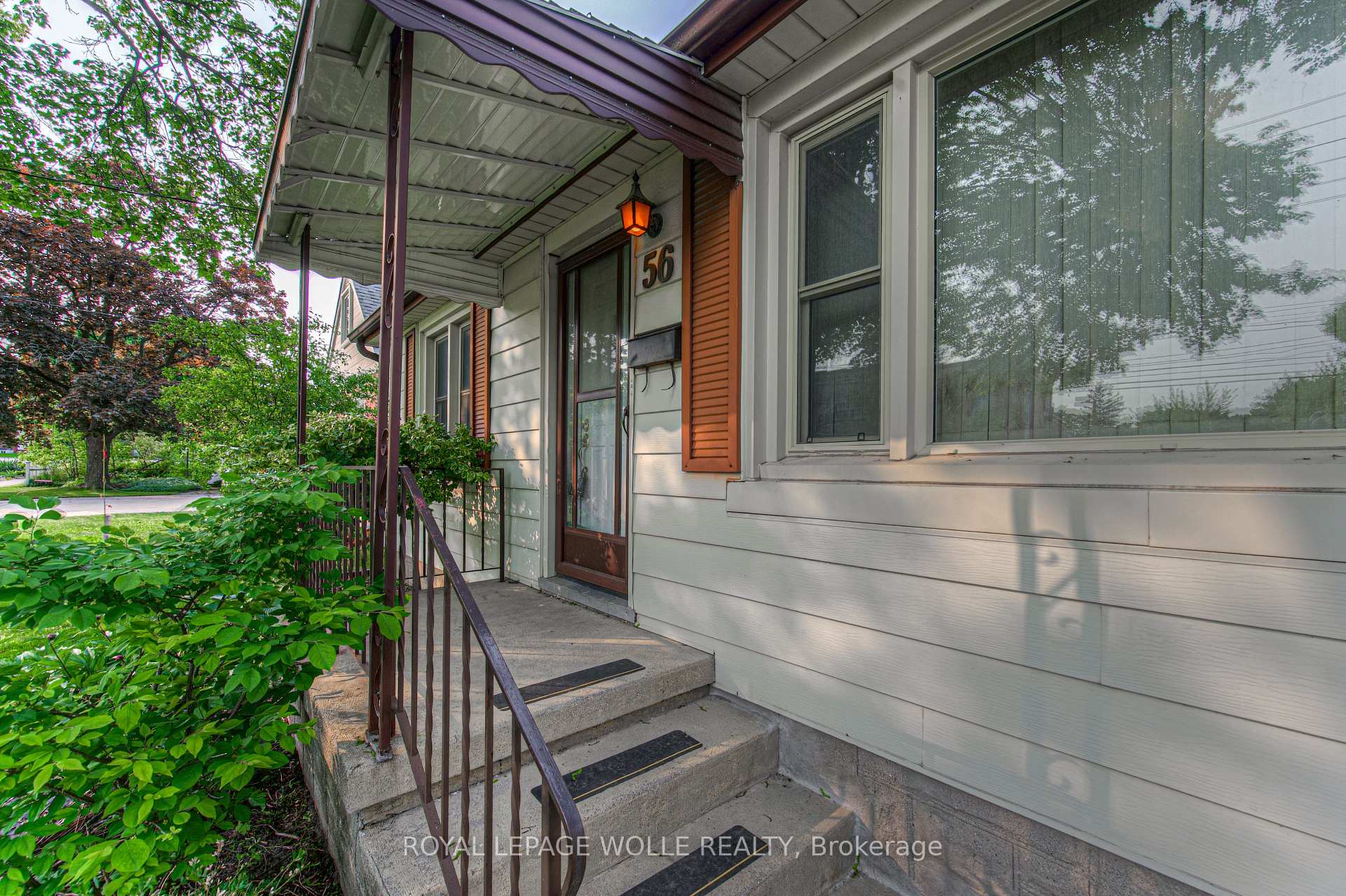 Photo 4 of 56 Roslin Avenue S, Waterloo — HOMEH