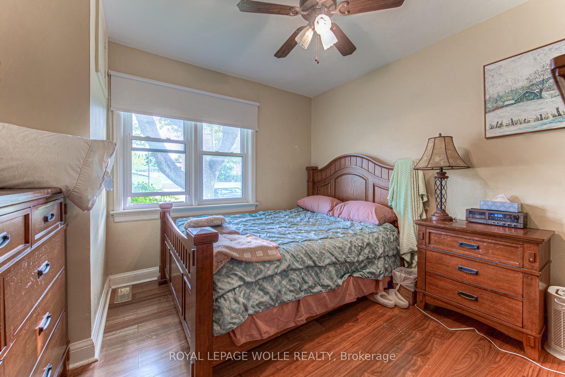 Photo 10 of 56 Roslin Avenue S, Waterloo — HOMEH