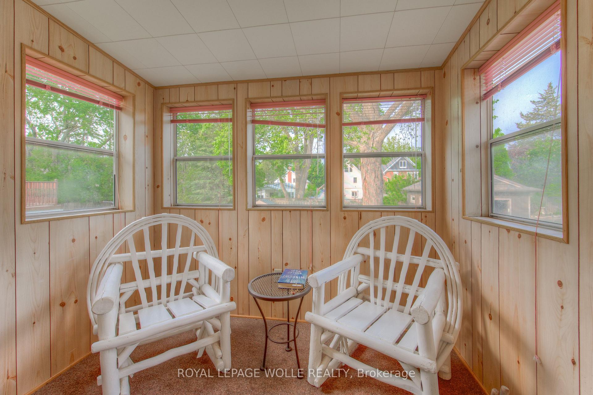 Photo 18 of 56 Roslin Avenue S, Waterloo — HOMEH