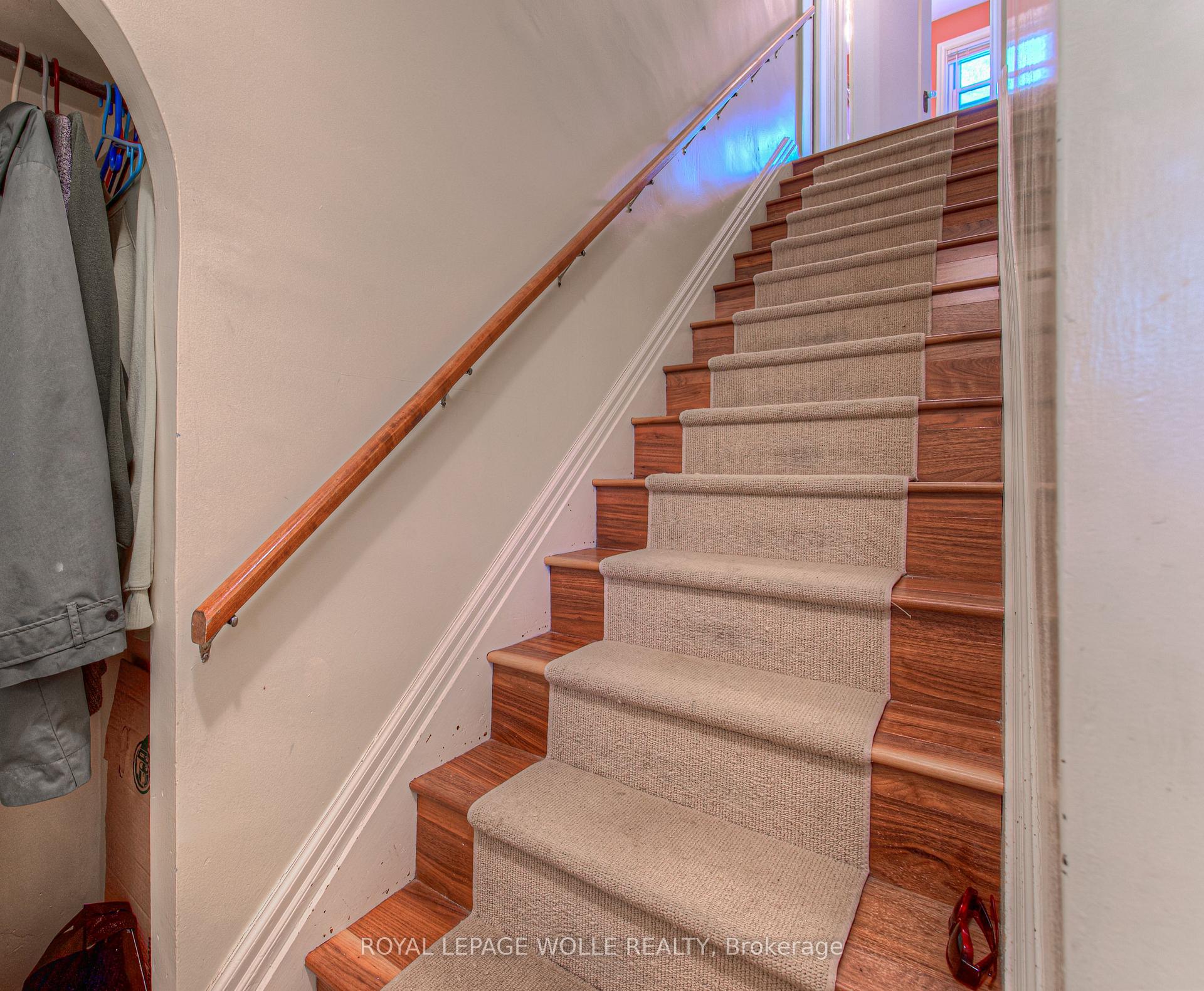 Photo 19 of 56 Roslin Avenue S, Waterloo — HOMEH