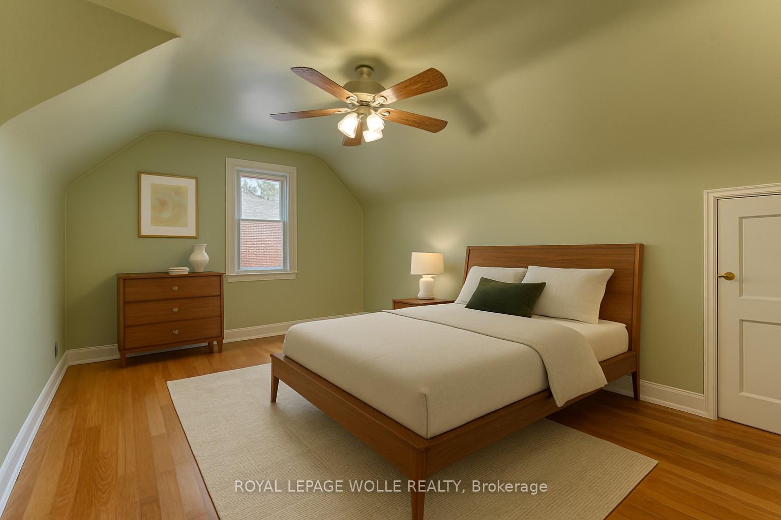 Photo 20 of 56 Roslin Avenue S, Waterloo — HOMEH