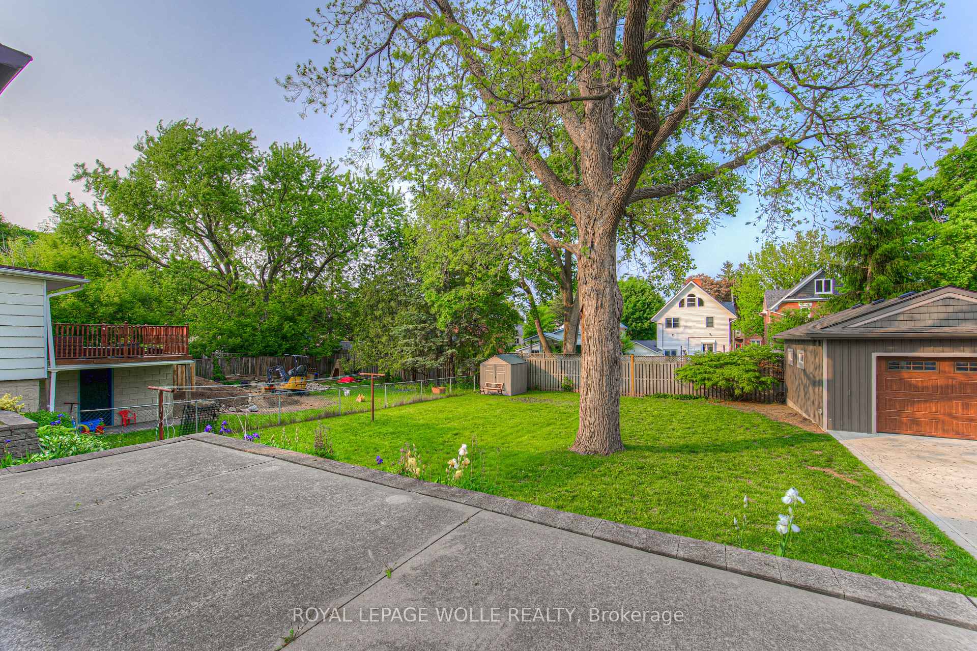 Photo 31 of 56 Roslin Avenue S, Waterloo — HOMEH