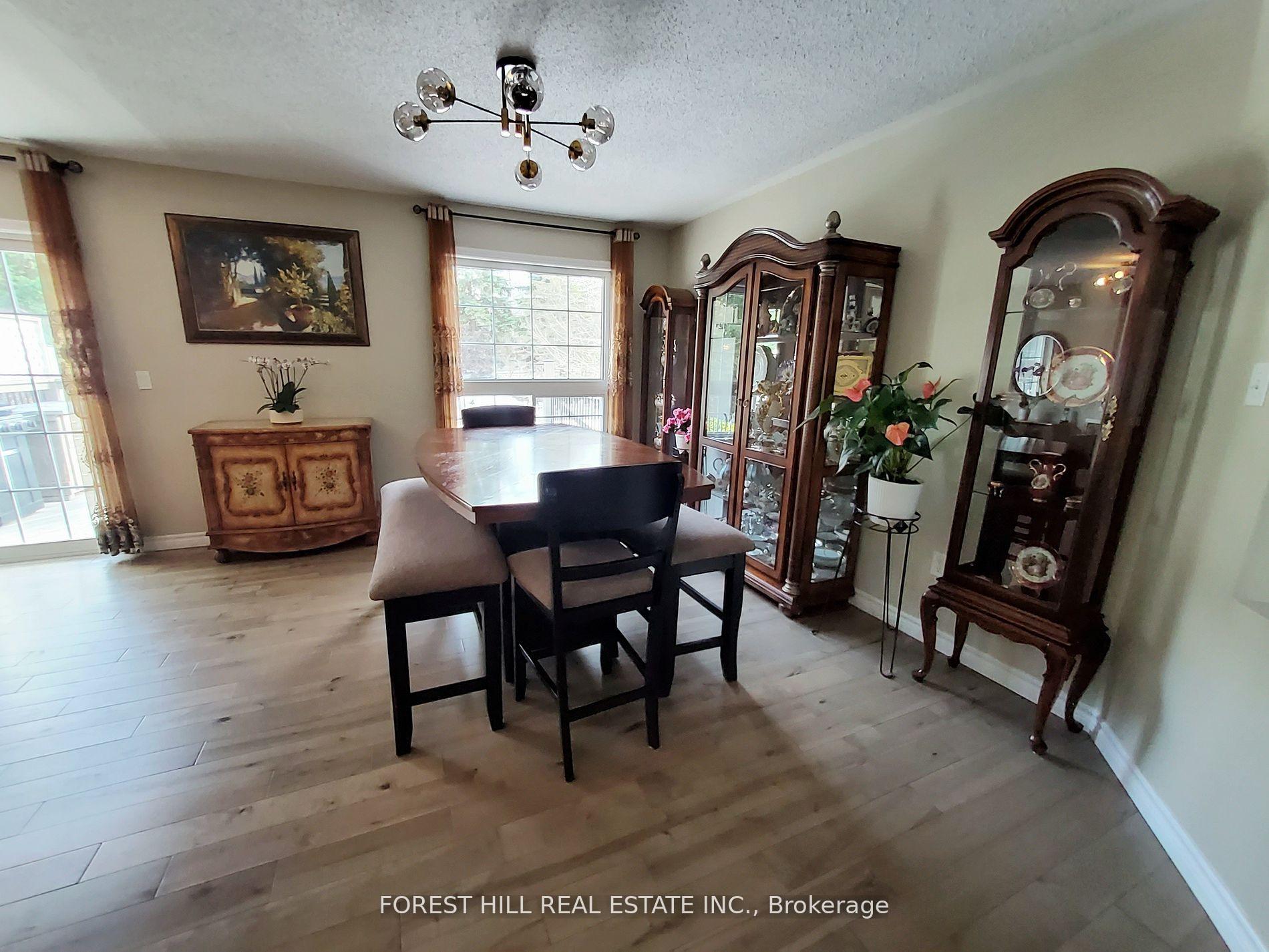 Photo 12 of 7 Tamarack Way, Wasaga Beach — HOMEH