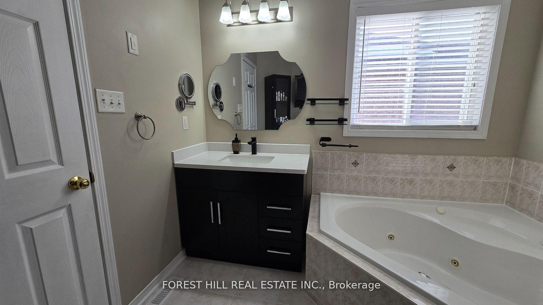 Photo 20 of 7 Tamarack Way, Wasaga Beach — HOMEH