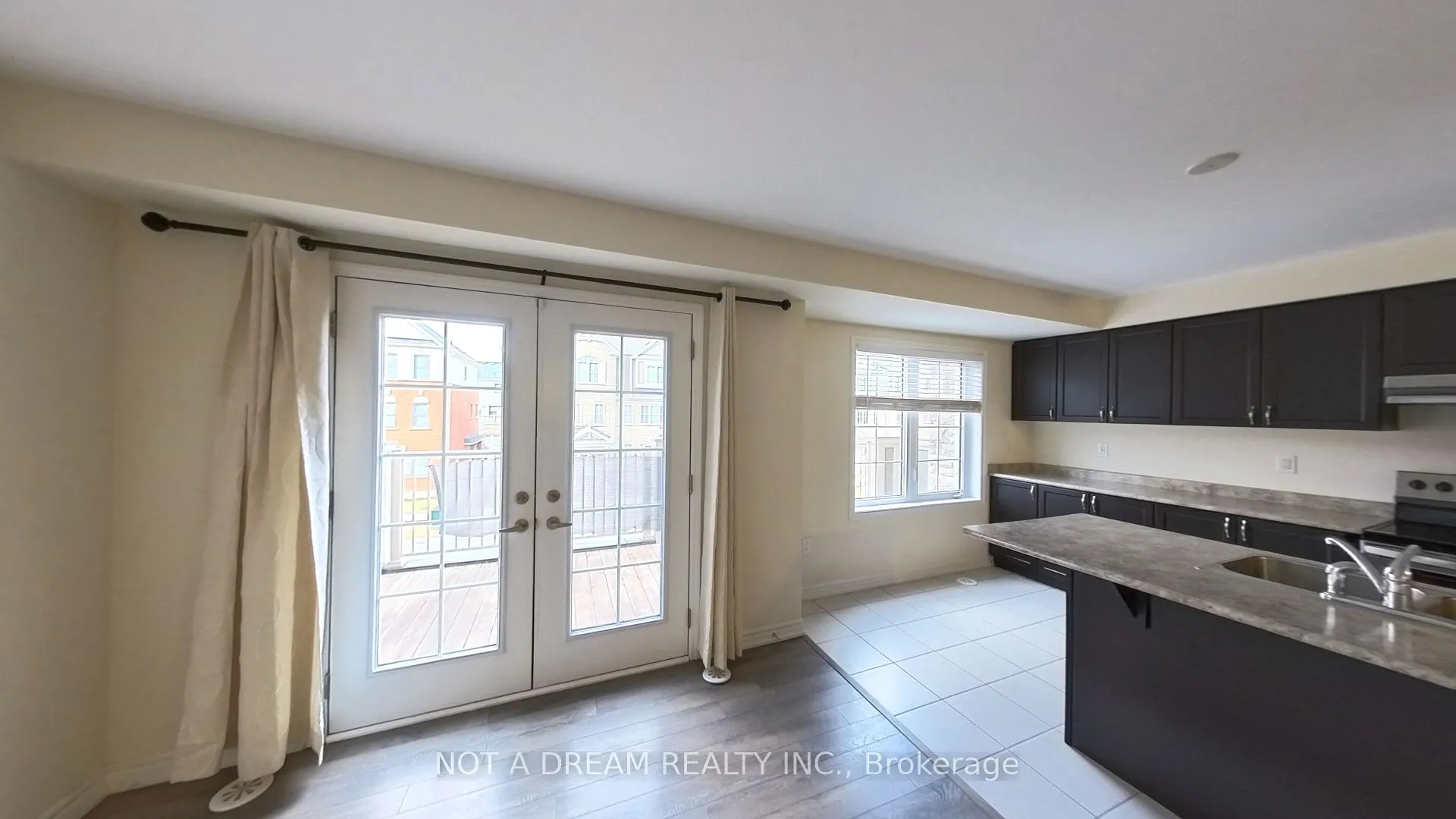 Photo 15 of 11 Bluegill Crescent, Whitby, Rural Whitby — HOMEH