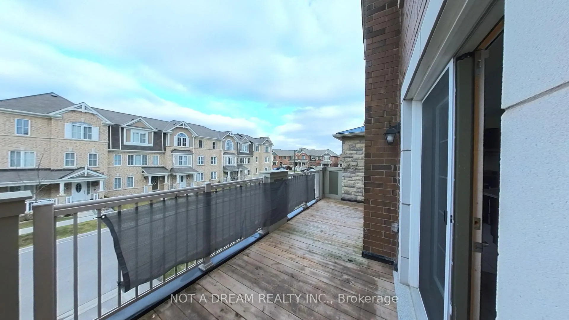 Photo 16 of 11 Bluegill Crescent, Whitby, Rural Whitby — HOMEH