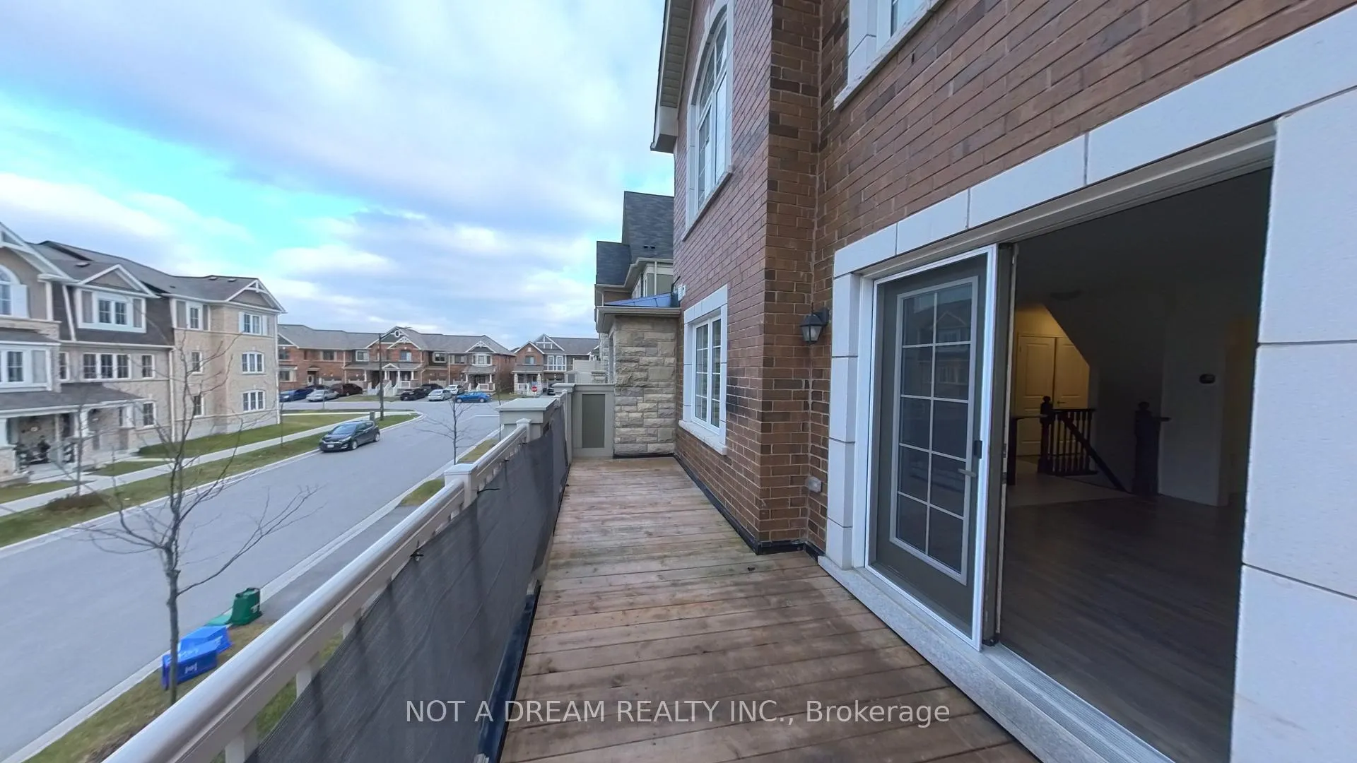 Photo 17 of 11 Bluegill Crescent, Whitby, Rural Whitby — HOMEH