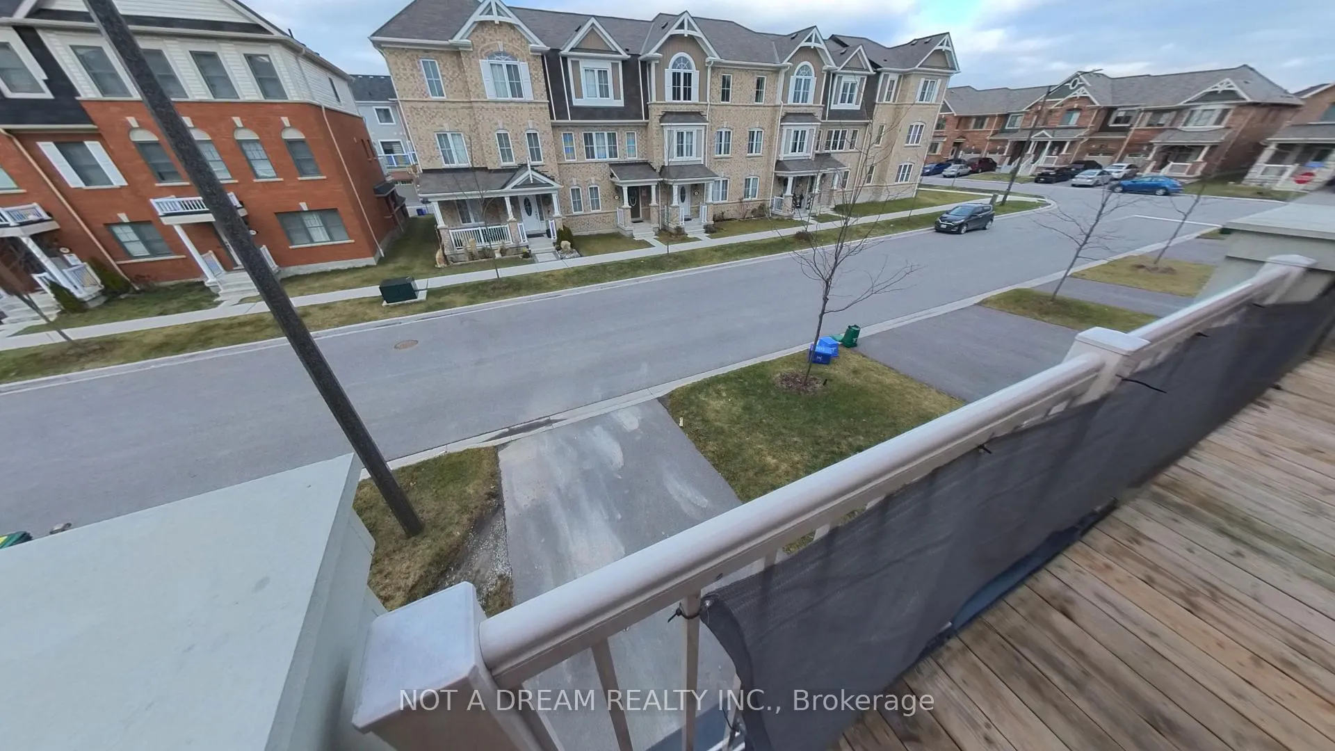 Photo 18 of 11 Bluegill Crescent, Whitby, Rural Whitby — HOMEH