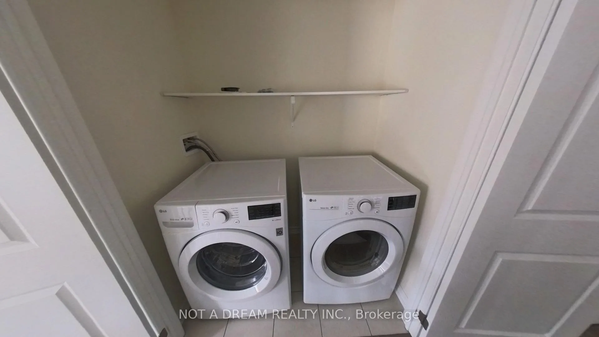 Photo 22 of 11 Bluegill Crescent, Whitby, Rural Whitby — HOMEH