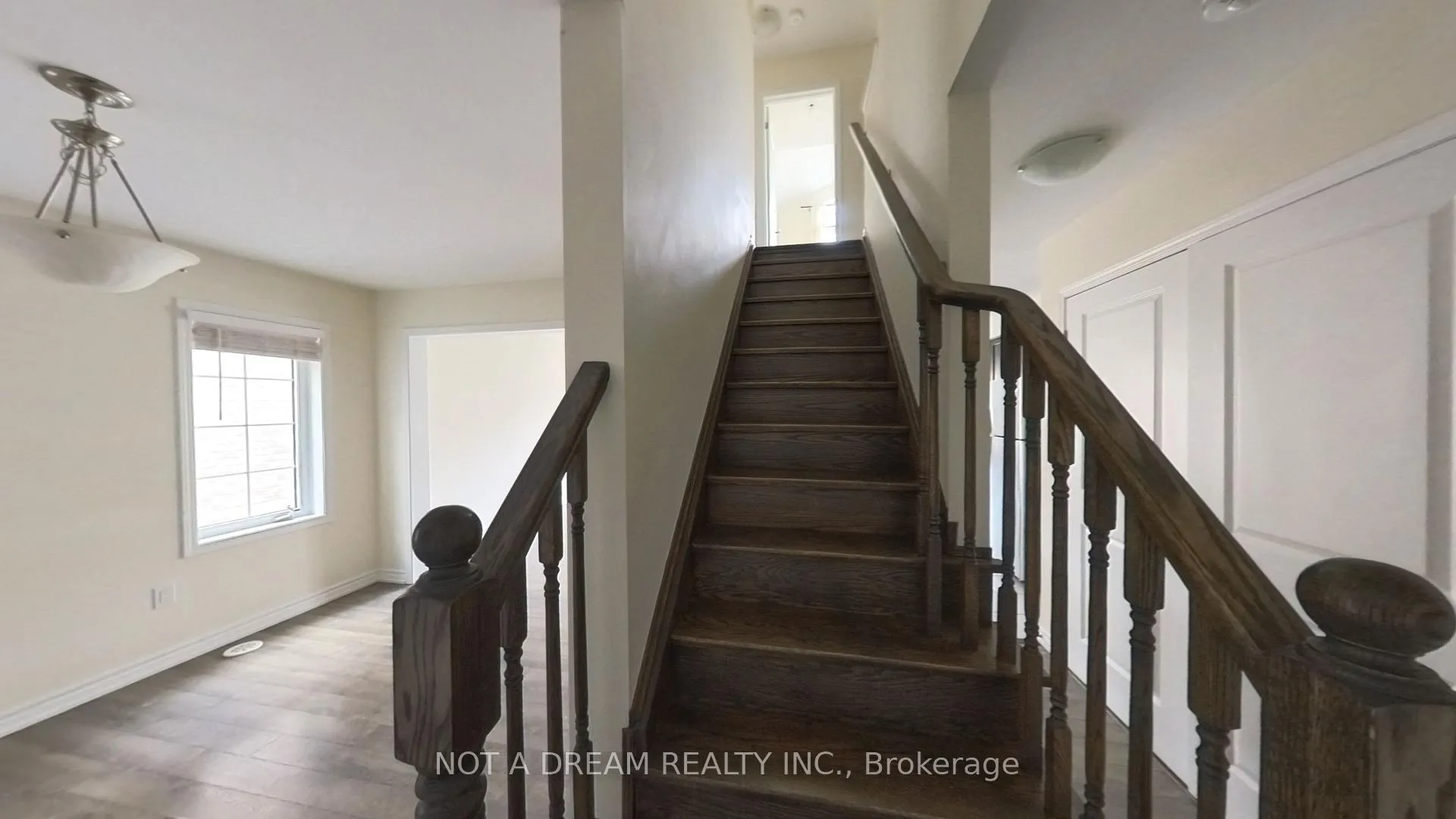 Photo 24 of 11 Bluegill Crescent, Whitby, Rural Whitby — HOMEH
