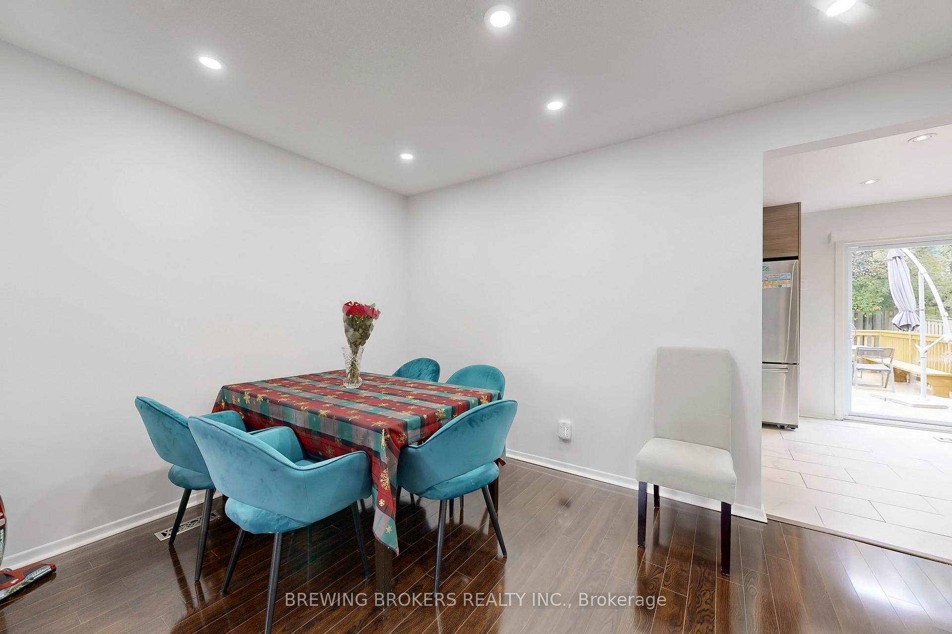 Photo 10 of 78 Colleen Street, Vaughan, Crestwood-Springfarm-Yorkhill — HOMEH
