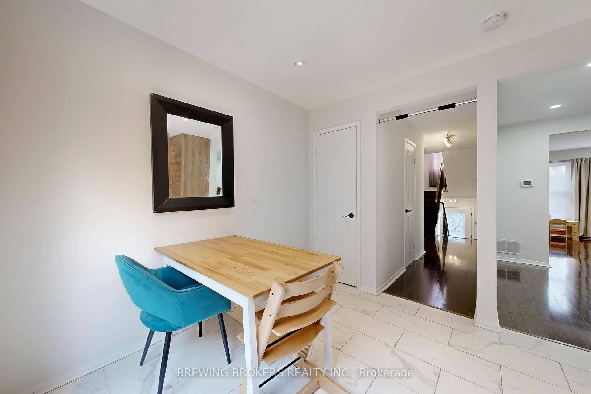 Photo 21 of 78 Colleen Street, Vaughan, Crestwood-Springfarm-Yorkhill — HOMEH