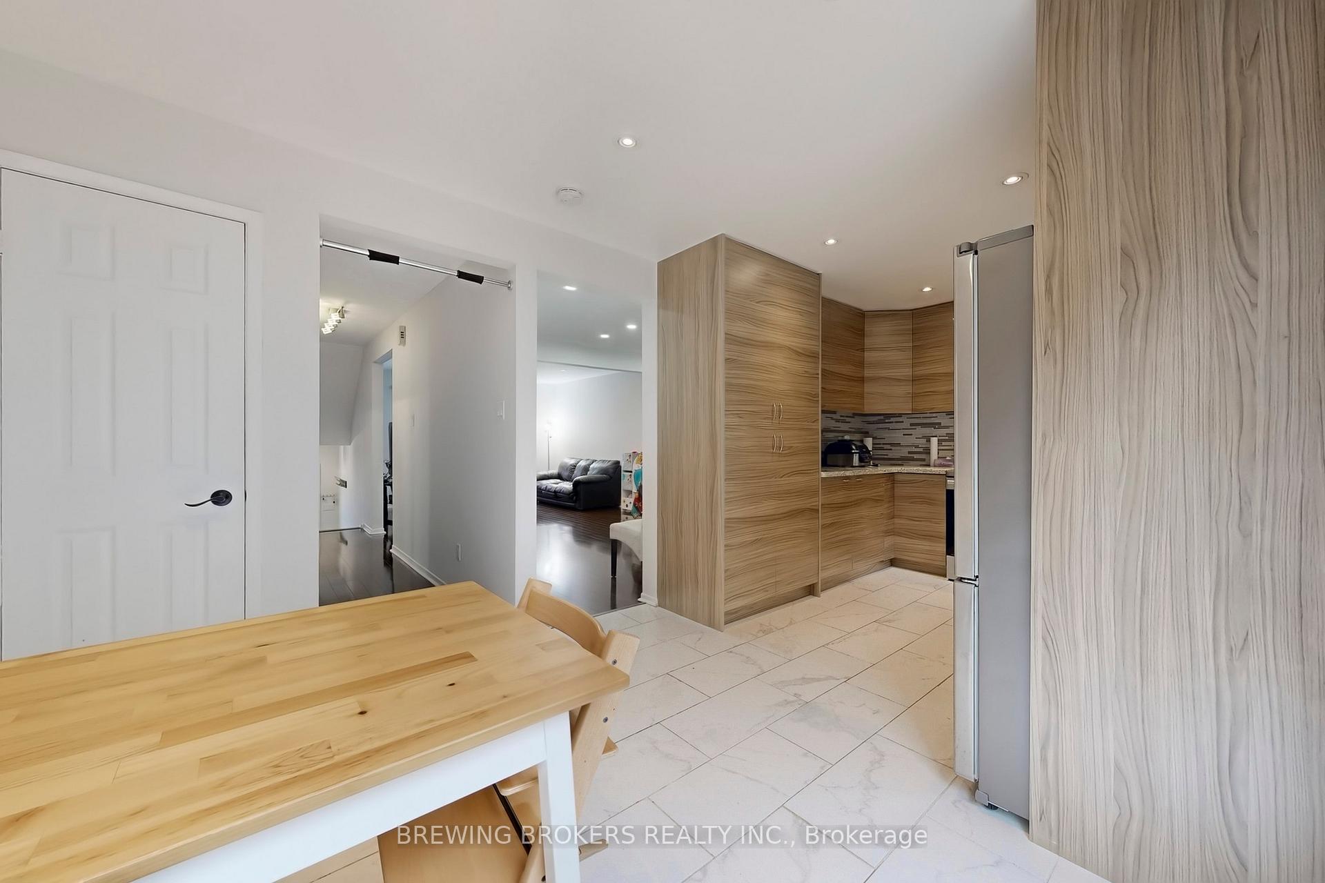 Photo 23 of 78 Colleen Street, Vaughan, Crestwood-Springfarm-Yorkhill — HOMEH
