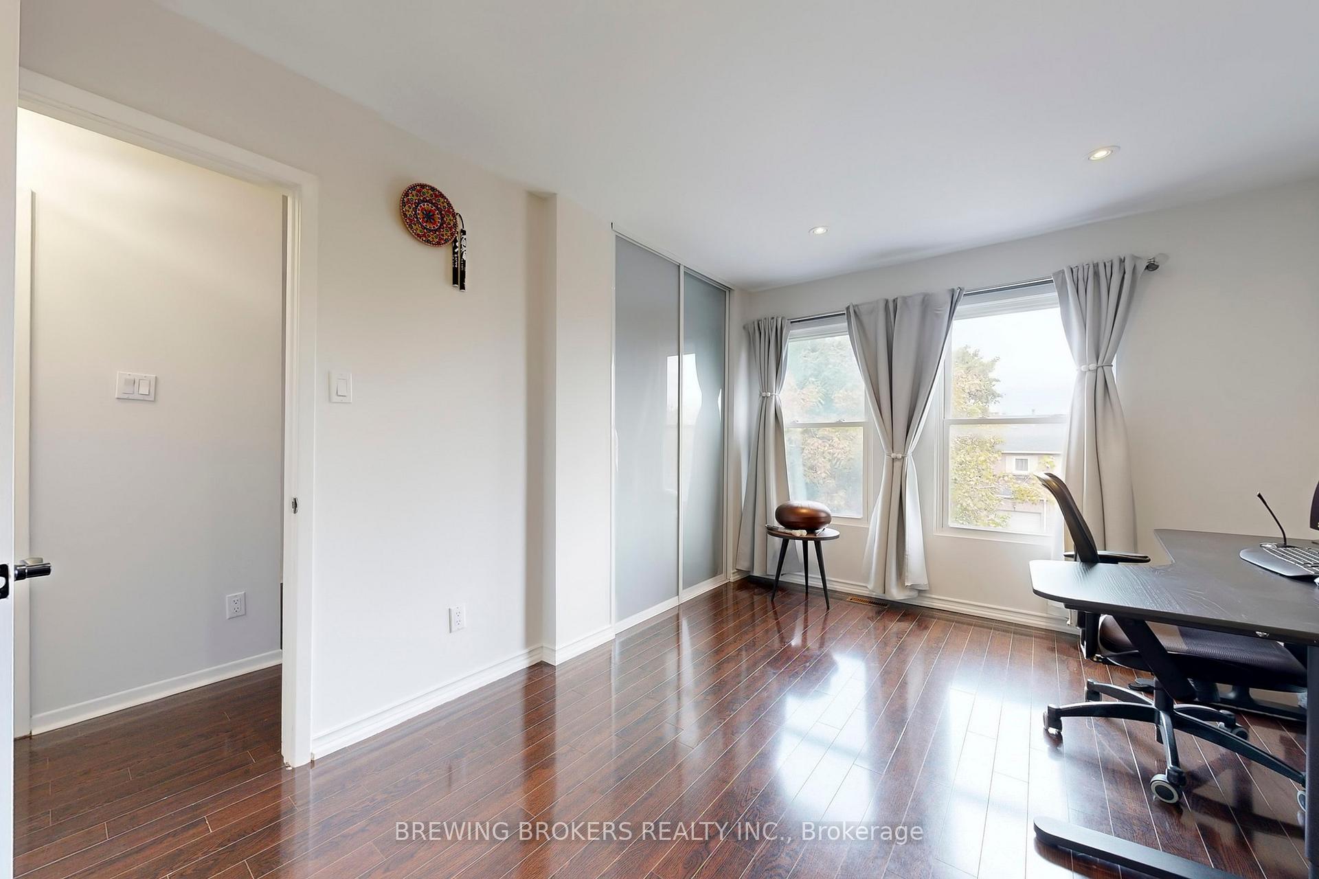 Photo 30 of 78 Colleen Street, Vaughan, Crestwood-Springfarm-Yorkhill — HOMEH