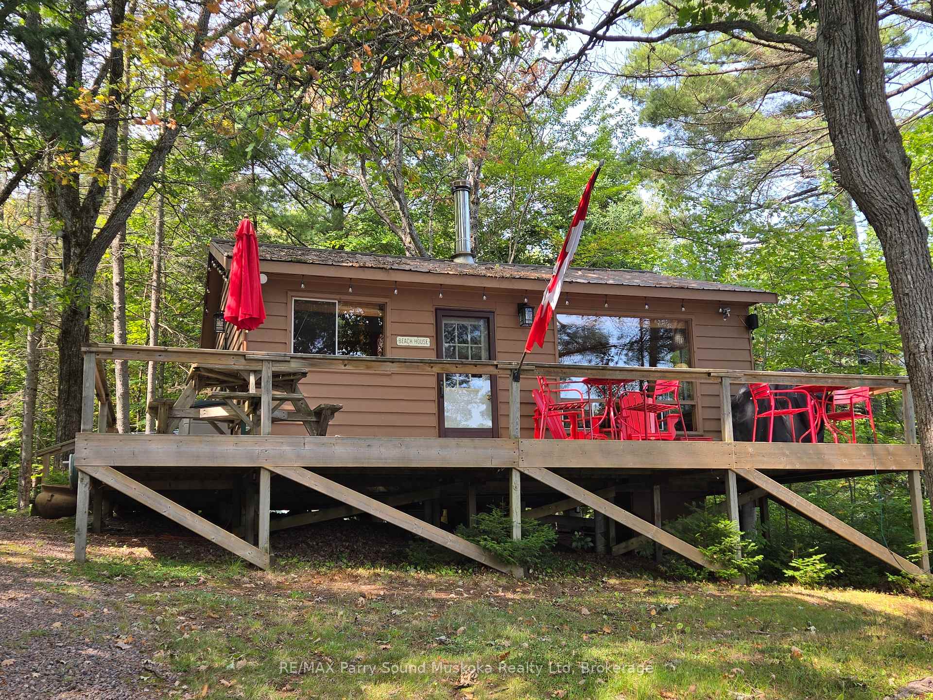 Photo 2 of 216 Lorimer Lake, Whitestone — HOMEH