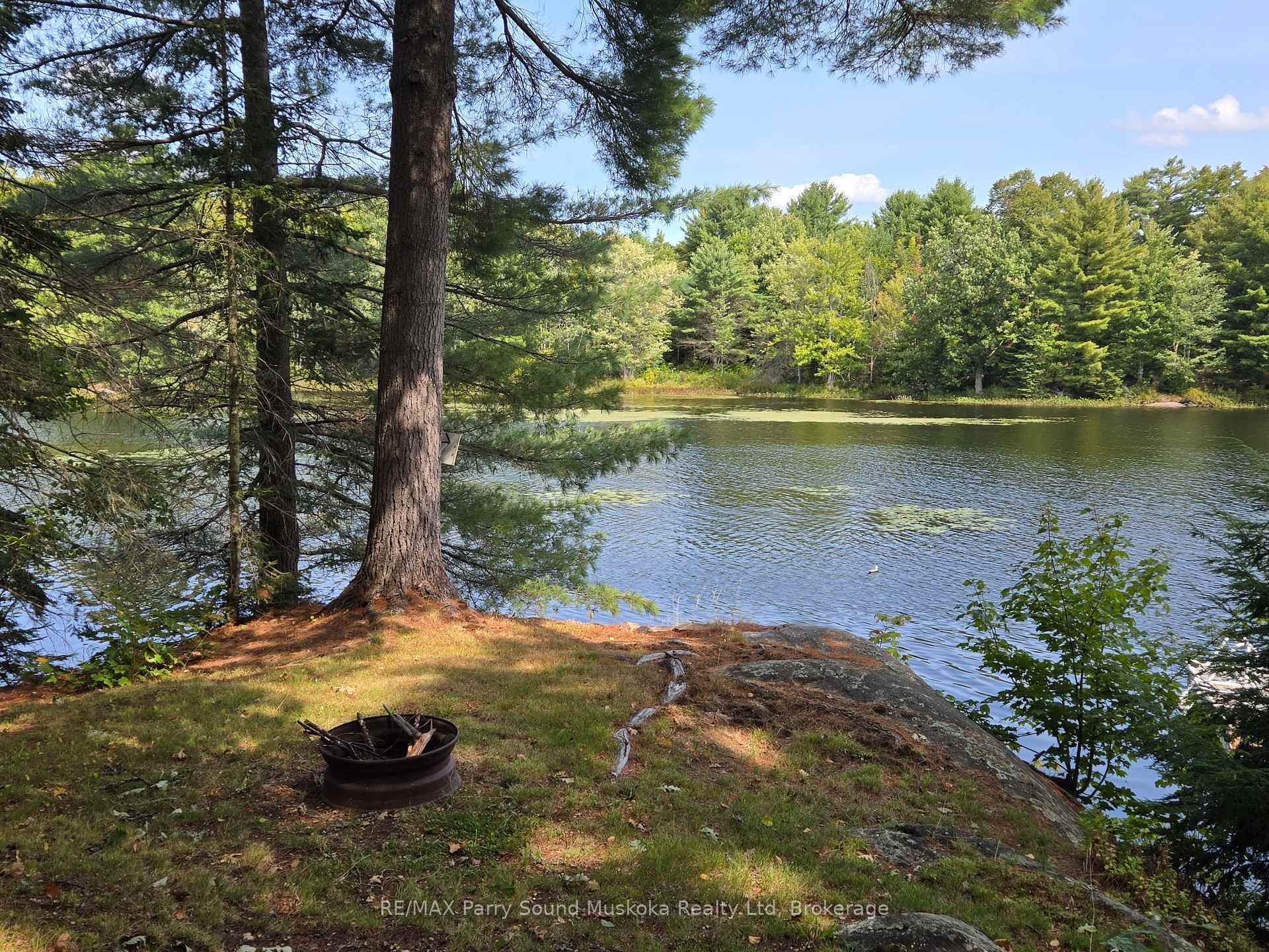 Photo 3 of 216 Lorimer Lake, Whitestone — HOMEH