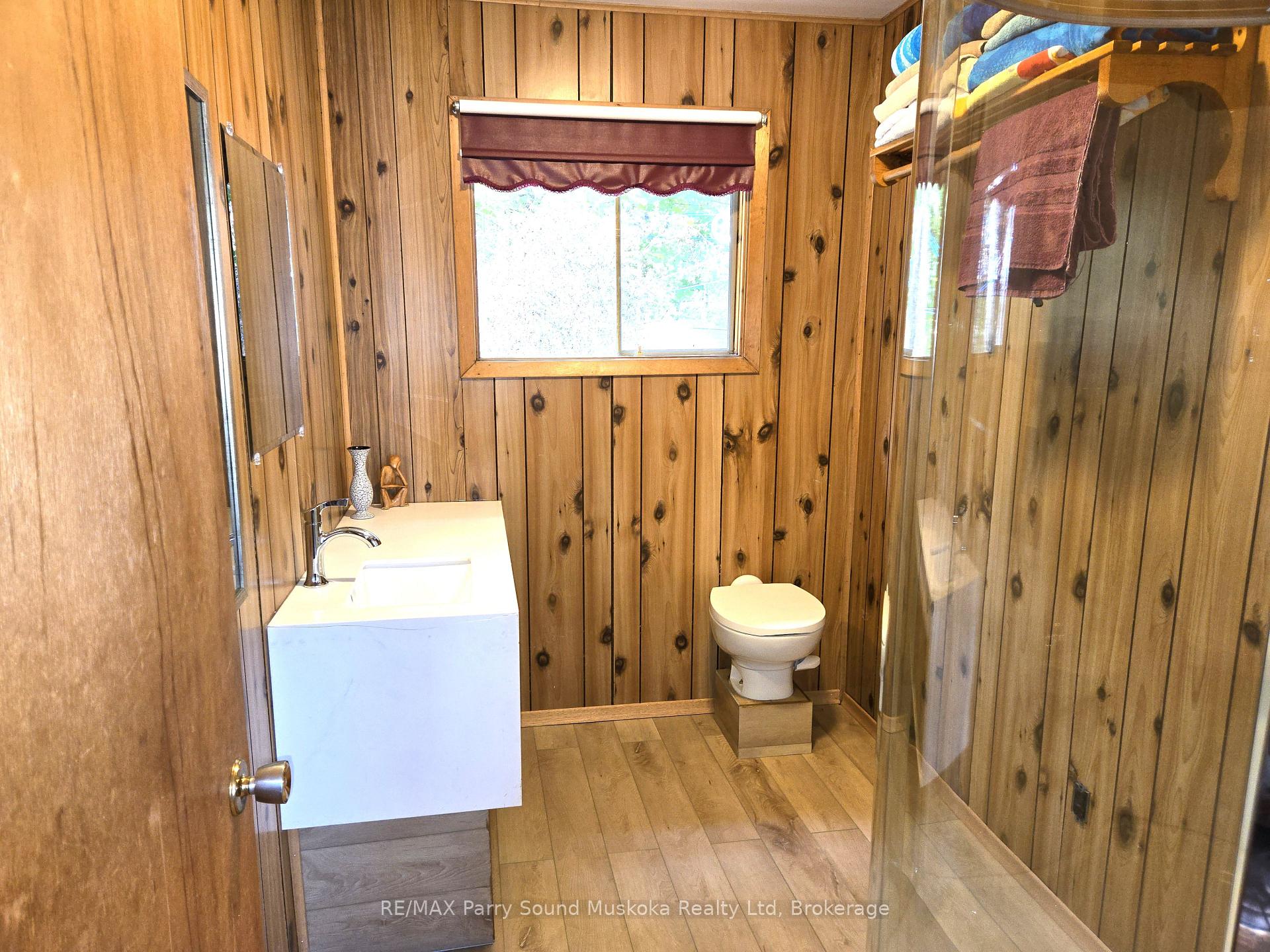 Photo 10 of 216 Lorimer Lake, Whitestone — HOMEH