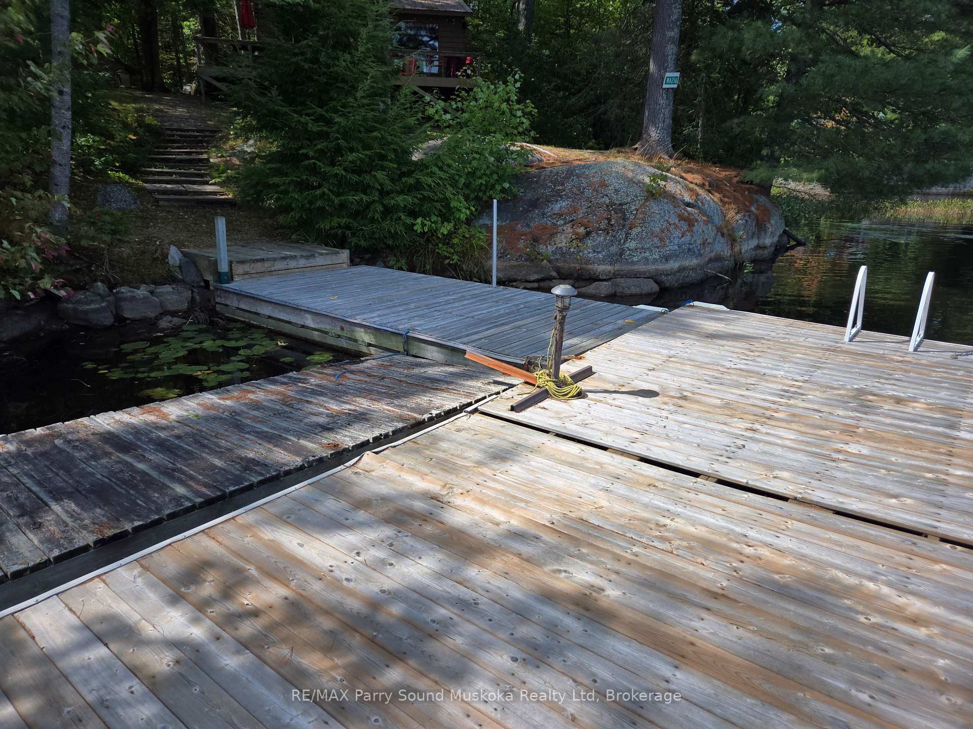 Photo 22 of 216 Lorimer Lake, Whitestone — HOMEH