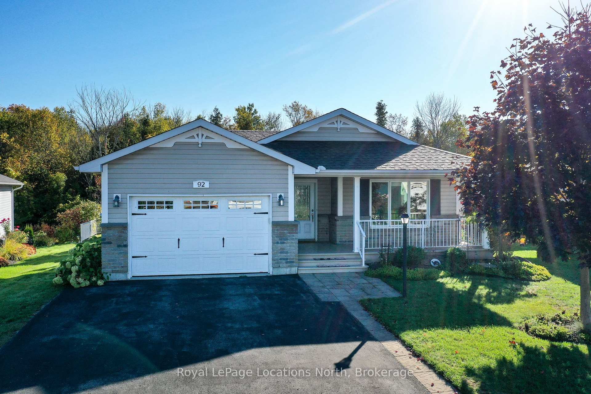 Photo 1 of 92 New York Avenue, Wasaga Beach — HOMEH