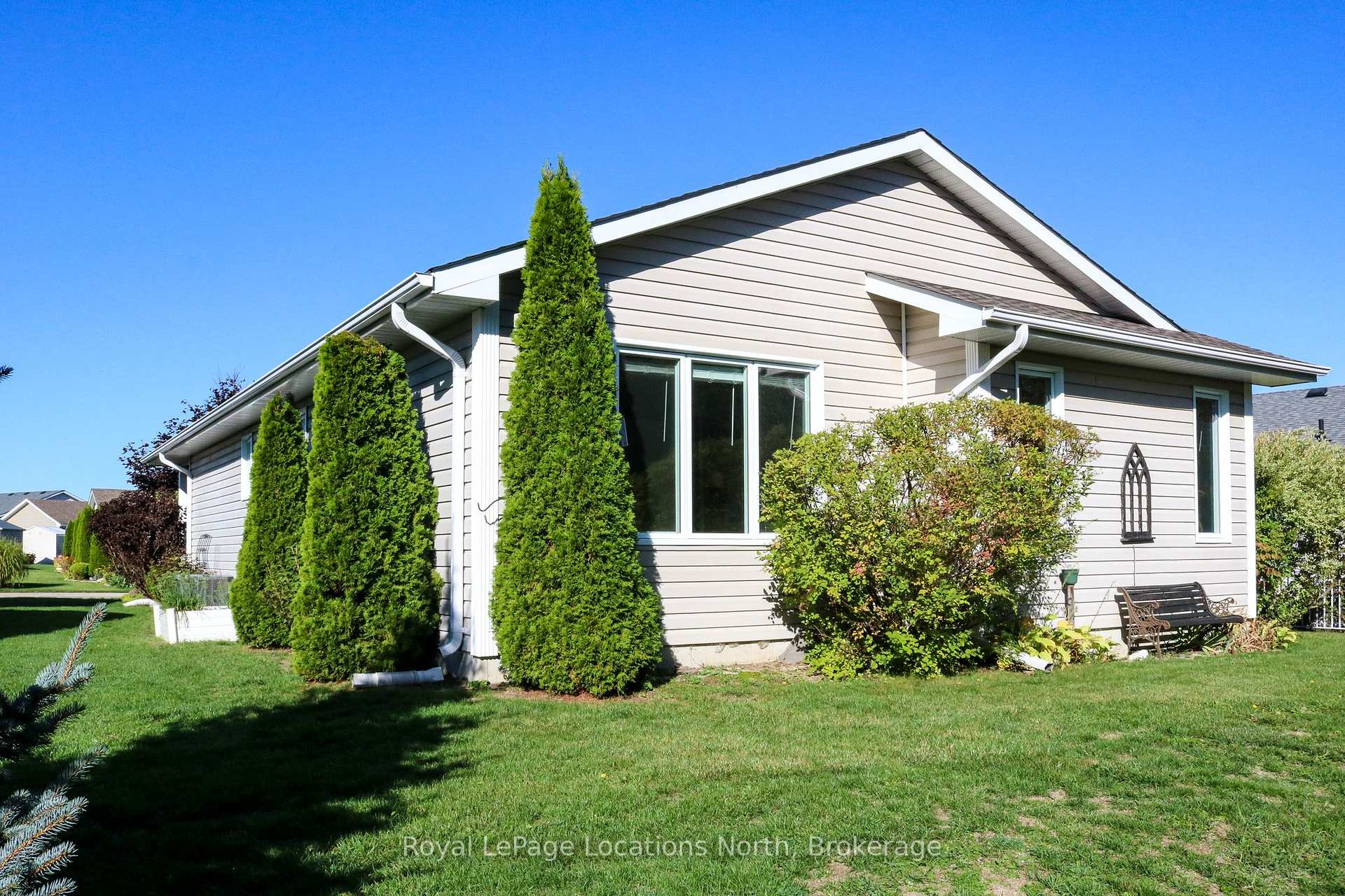 Photo 22 of 92 New York Avenue, Wasaga Beach — HOMEH