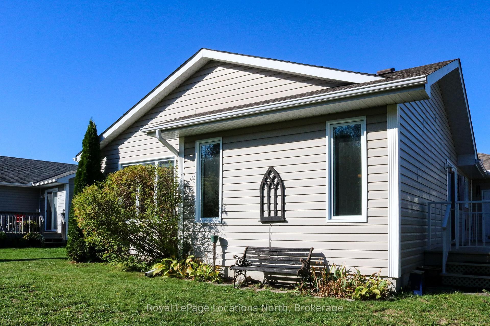 Photo 23 of 92 New York Avenue, Wasaga Beach — HOMEH