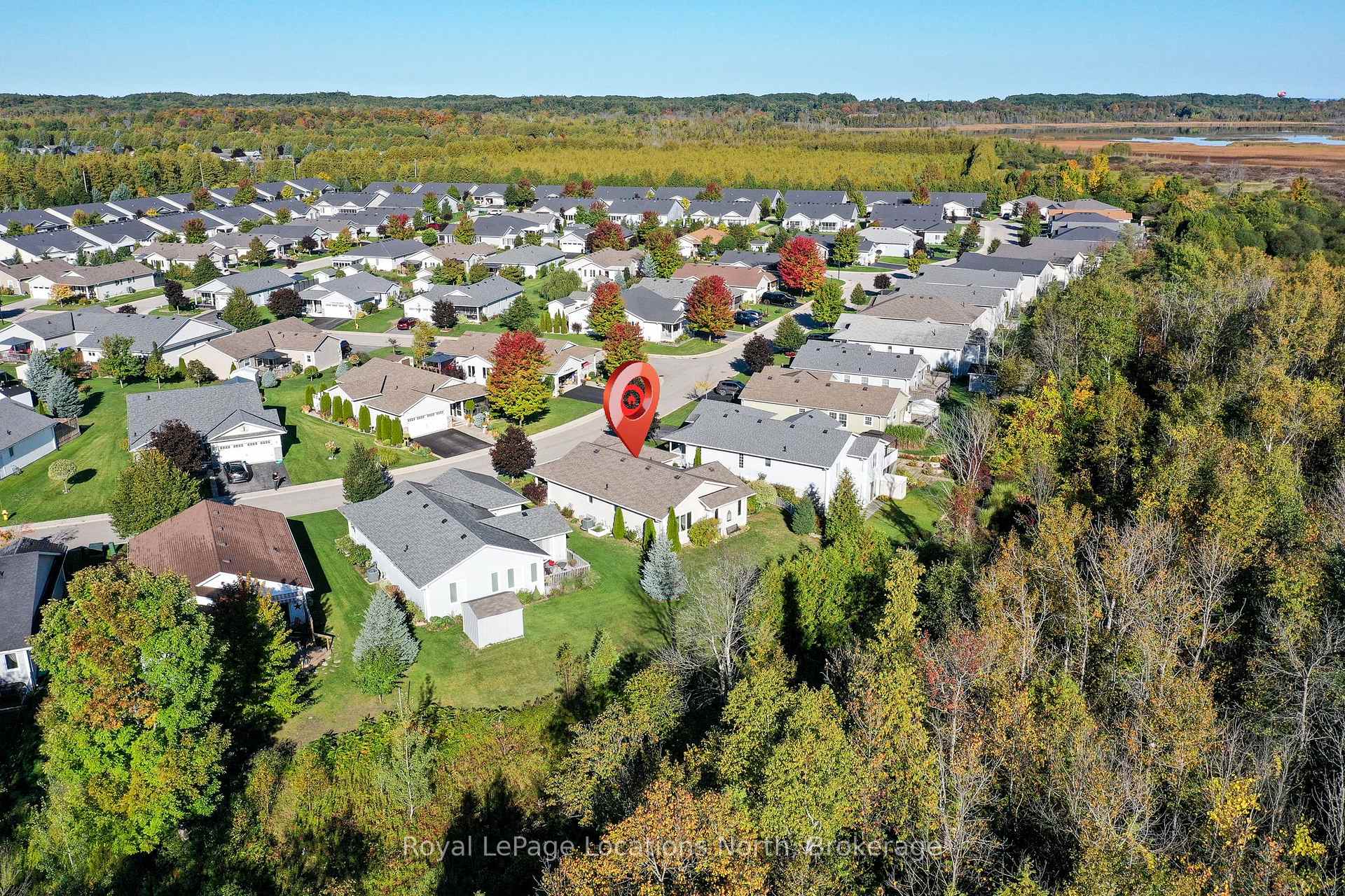 Photo 31 of 92 New York Avenue, Wasaga Beach — HOMEH