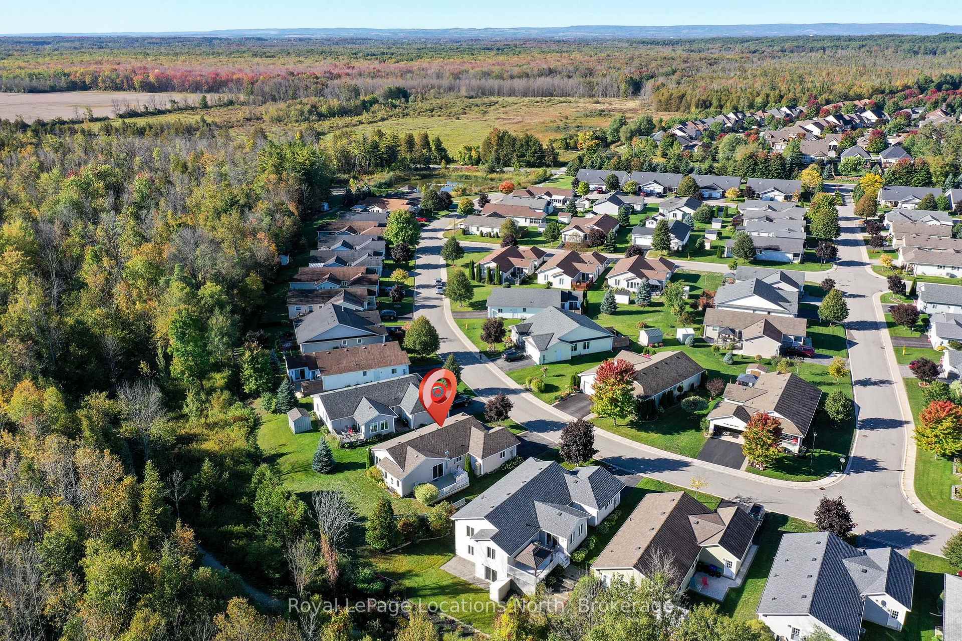Photo 32 of 92 New York Avenue, Wasaga Beach — HOMEH