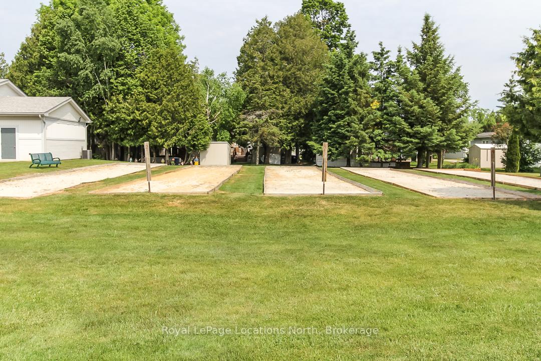 Photo 45 of 92 New York Avenue, Wasaga Beach — HOMEH