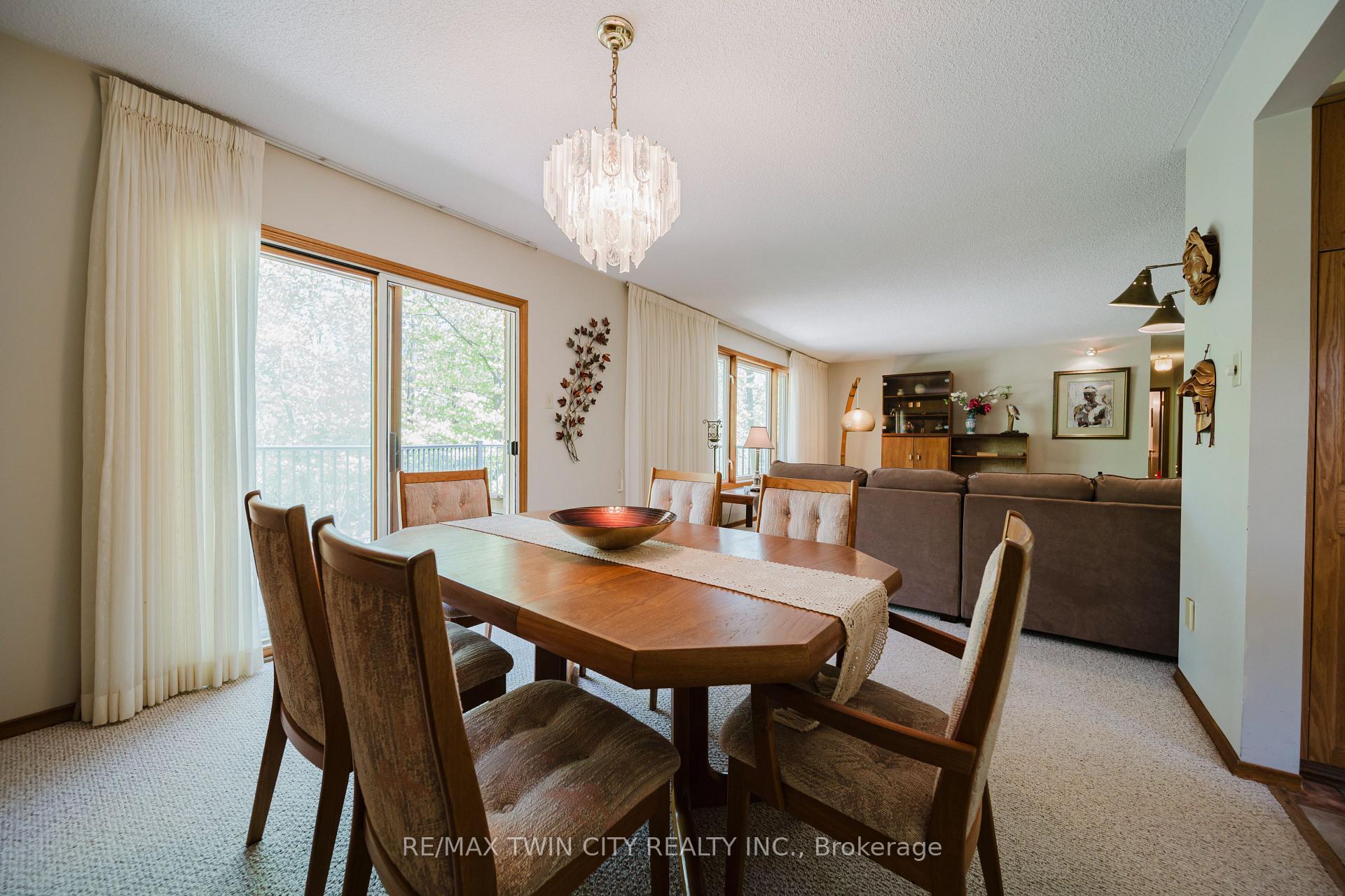 Photo 12 of 367 Northlake Drive E, Waterloo — HOMEH