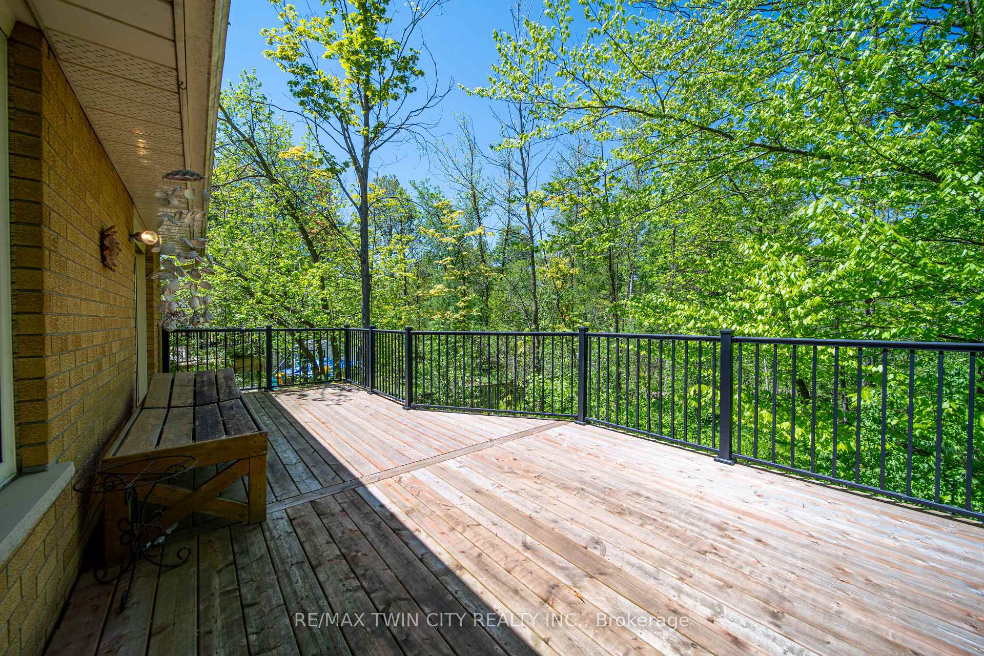 Photo 37 of 367 Northlake Drive E, Waterloo — HOMEH