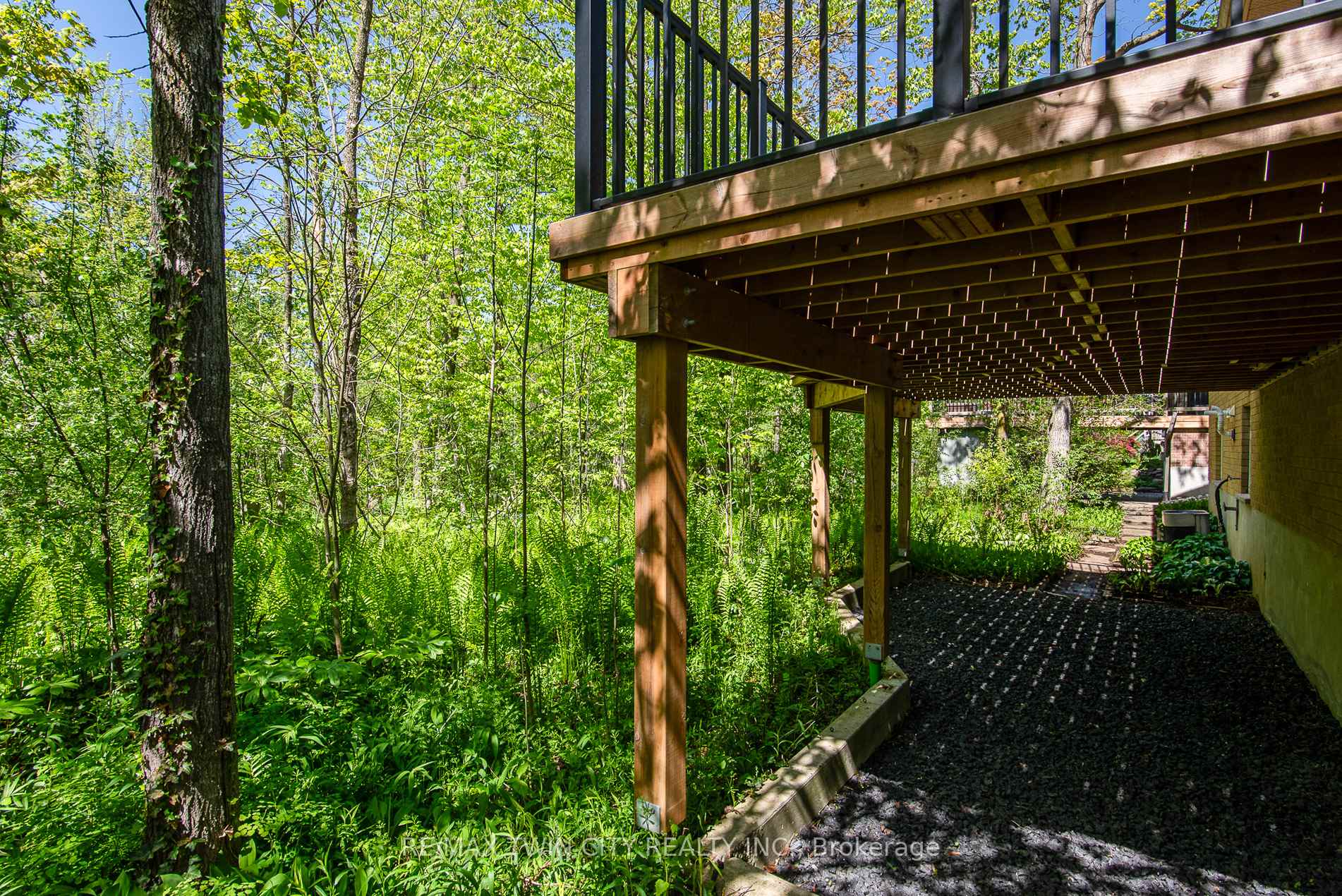 Photo 41 of 367 Northlake Drive E, Waterloo — HOMEH