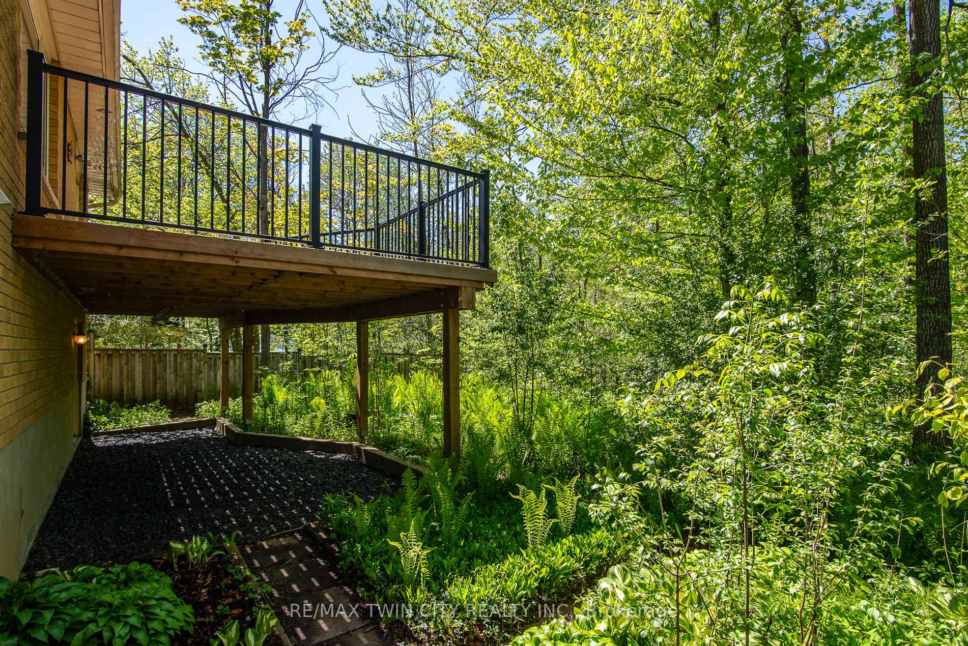 Photo 42 of 367 Northlake Drive E, Waterloo — HOMEH