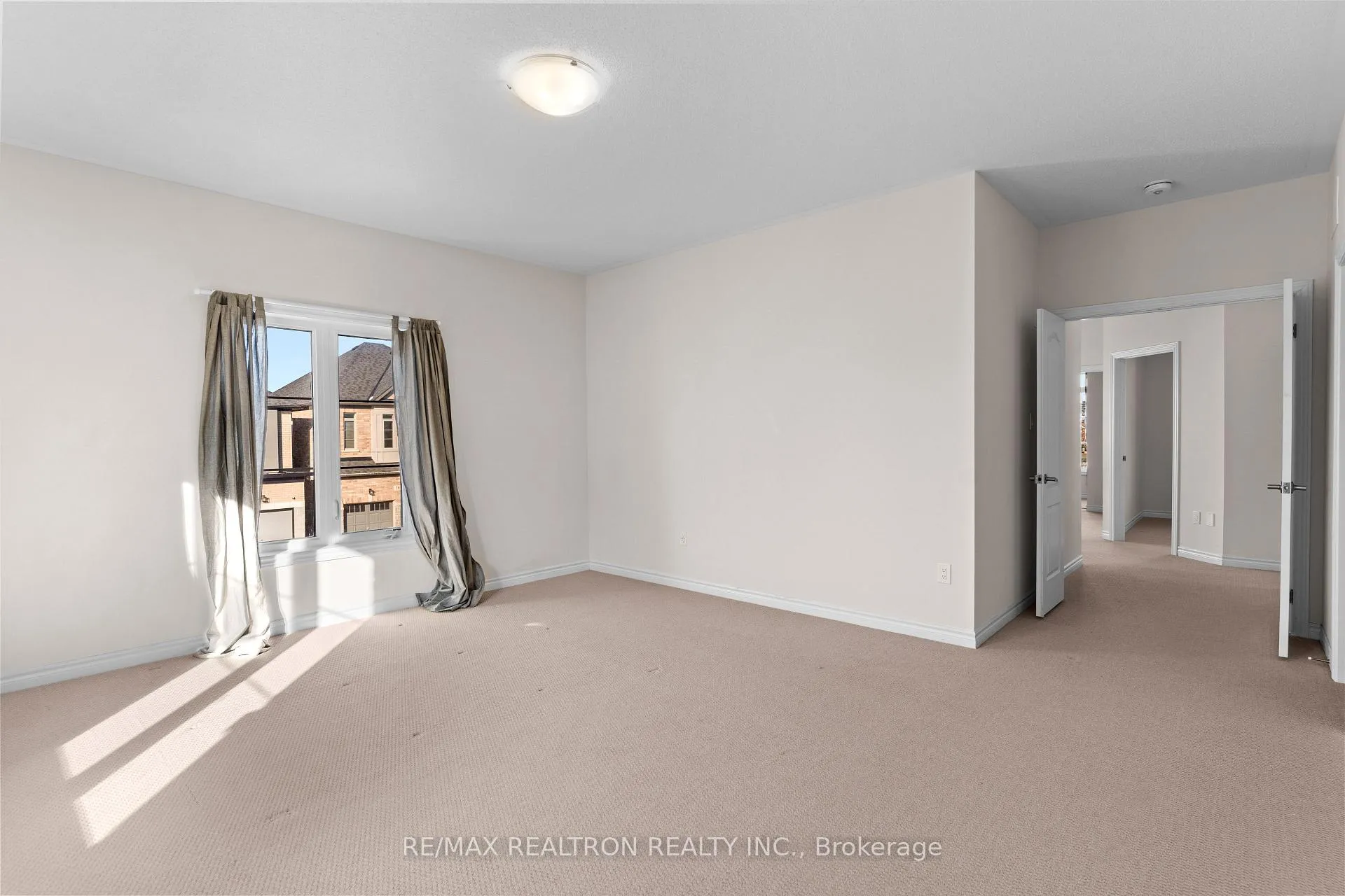 Photo 29 of 15 Waterfront Crescent, Whitby, Port Whitby — HOMEH