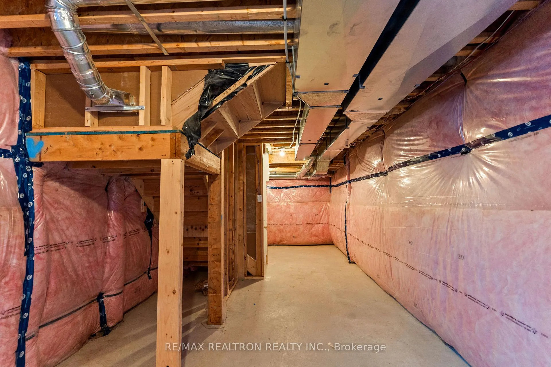 Photo 33 of 15 Waterfront Crescent, Whitby, Port Whitby — HOMEH