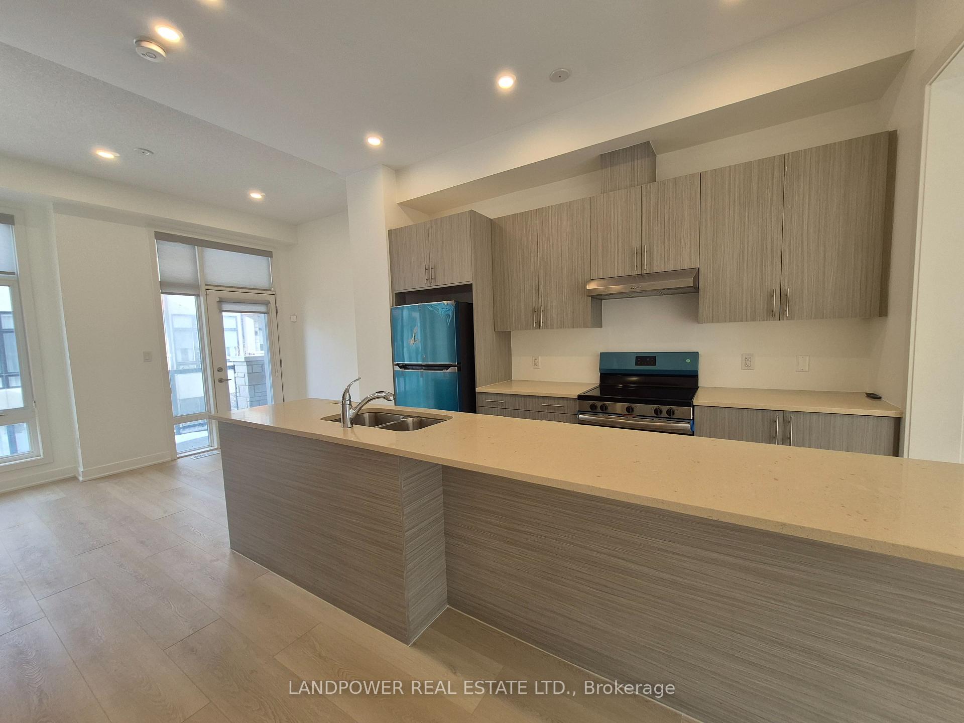 Photo 9 of 6 Gerussi Street, Vaughan, Vellore Village — HOMEH