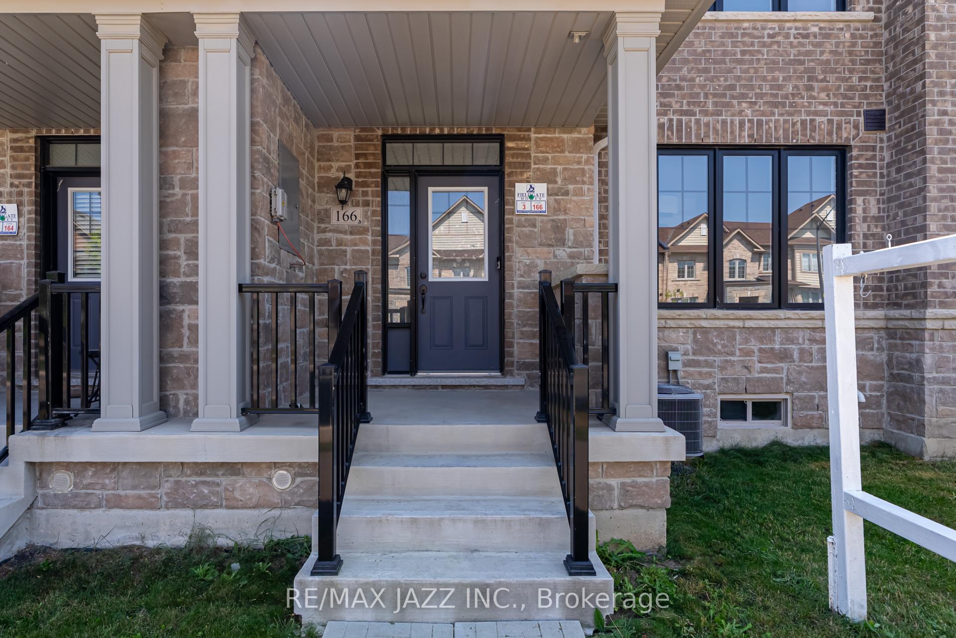 Photo 4 of 166 Coronation Road, Whitby, Rural Whitby — HOMEH