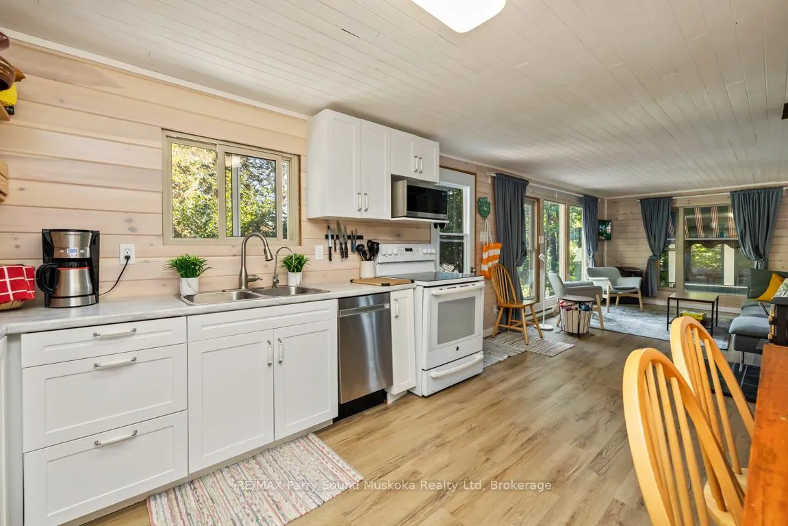 Photo 20 of 78 Captain Estates Road, Whitestone, Hagerman — HOMEH