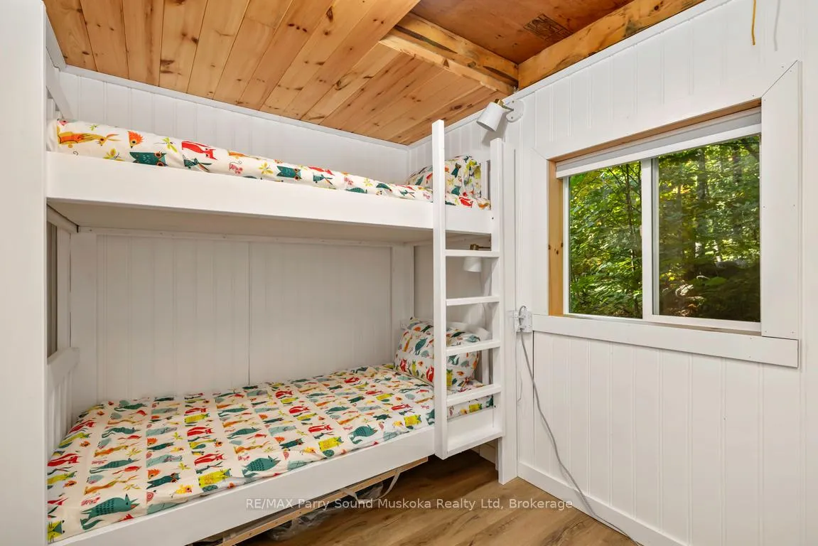 Photo 27 of 78 Captain Estates Road, Whitestone, Hagerman — HOMEH