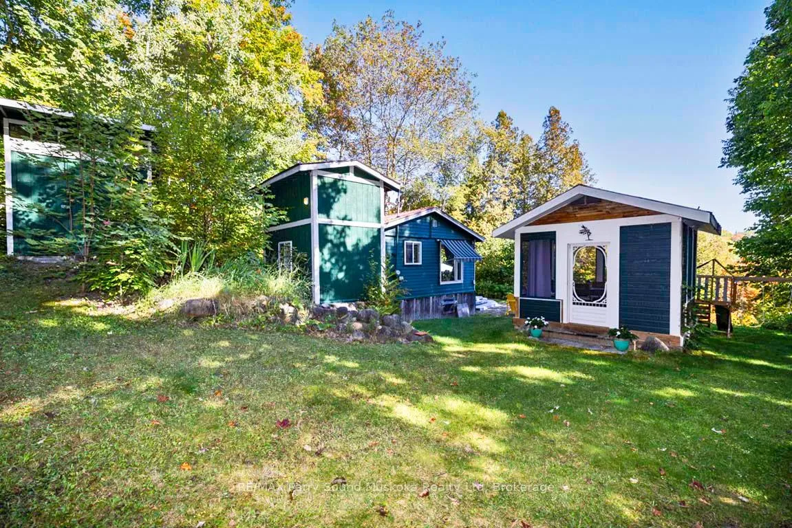 Photo 45 of 78 Captain Estates Road, Whitestone, Hagerman — HOMEH