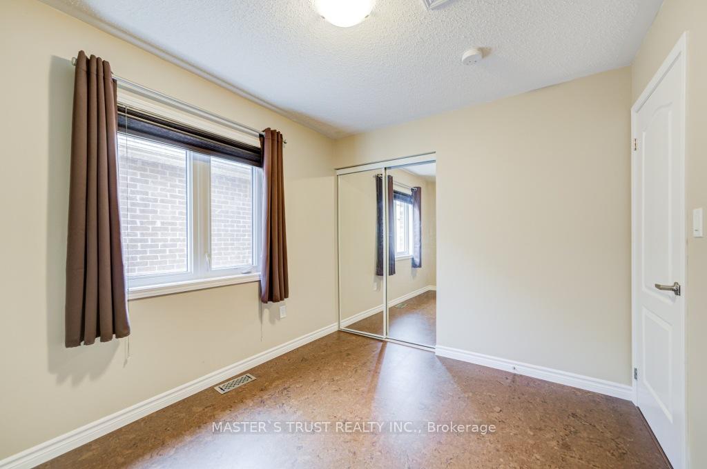 Photo 31 of 49 Clifford Dalton Drive, Aurora, Rural Aurora — HOMEH
