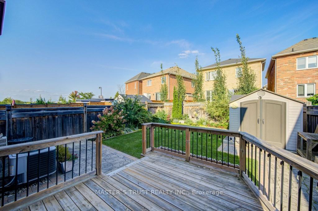 Photo 39 of 49 Clifford Dalton Drive, Aurora, Rural Aurora — HOMEH