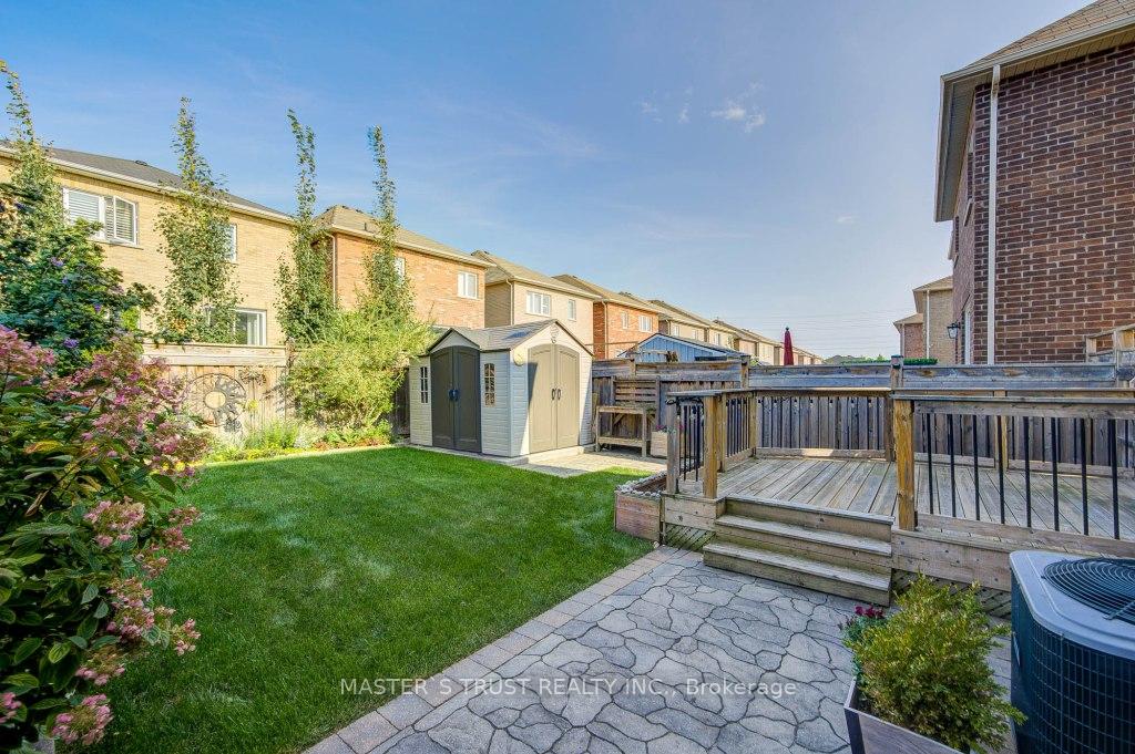 Photo 41 of 49 Clifford Dalton Drive, Aurora, Rural Aurora — HOMEH