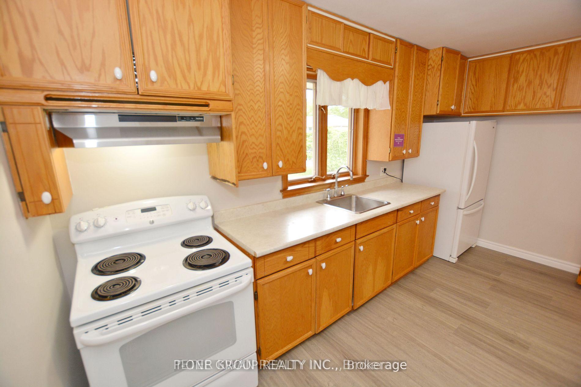 Photo 5 of Unit Upper, 24 Northpark Road, Barrie, Wellington — HOMEH