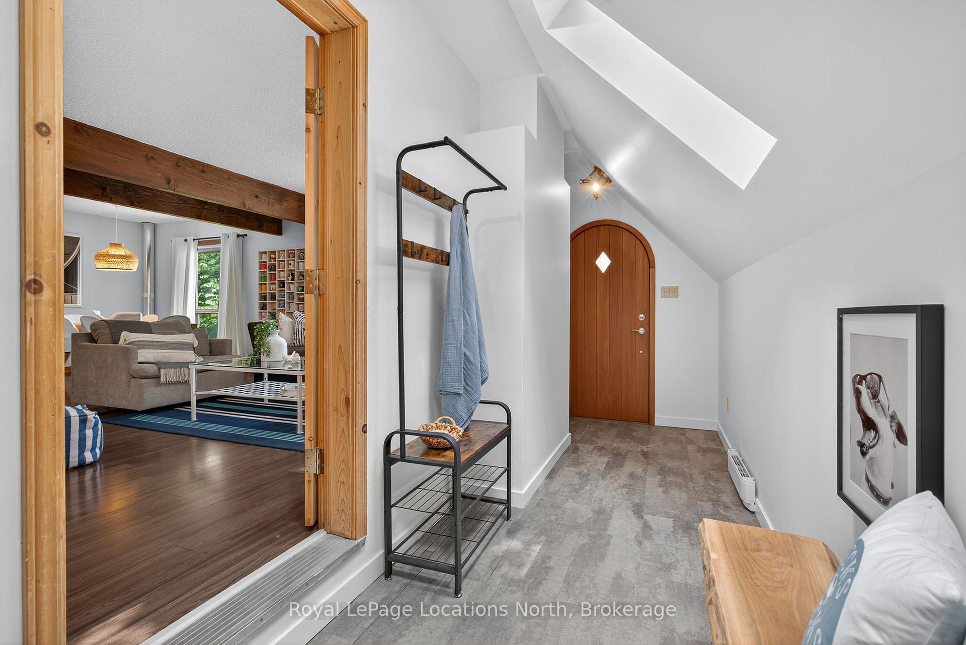 Photo 5 of 60 59th Street S, Wasaga Beach — HOMEH