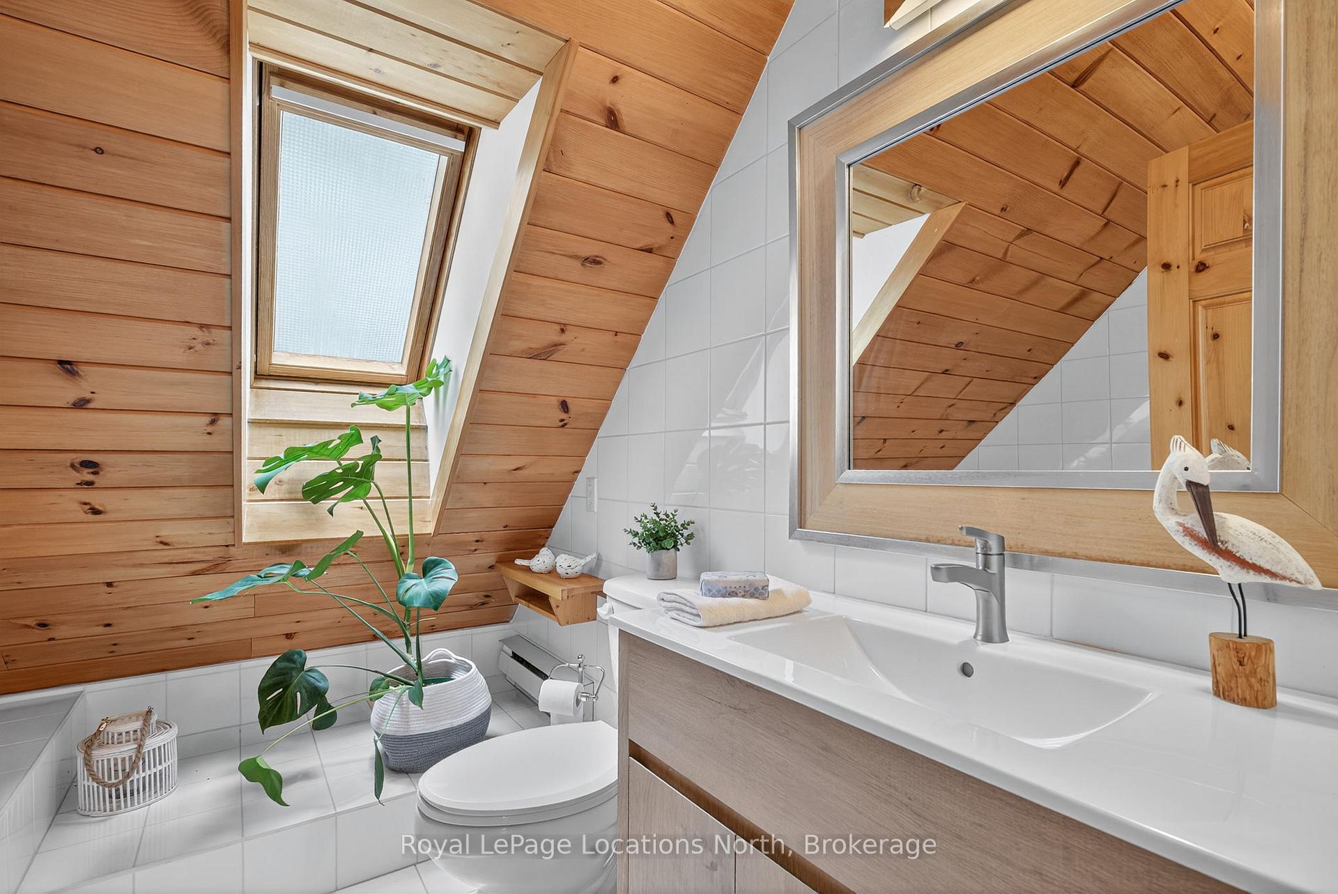 Photo 17 of 60 59th Street S, Wasaga Beach — HOMEH